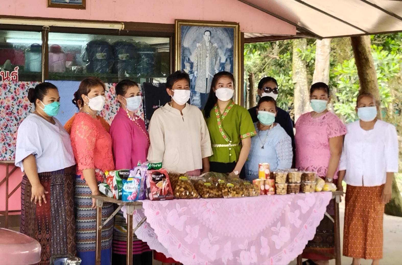 พัฒนาชุมชนจังหวัดฉะเชิงเทรา ?ถ่ายทำวิดีทัศน์โครงการ 9 ; 10 ปฏิบัติบูชา “สืบสาน รักษา ต่อยอด” เพื่อพัฒนาชุมชน ?