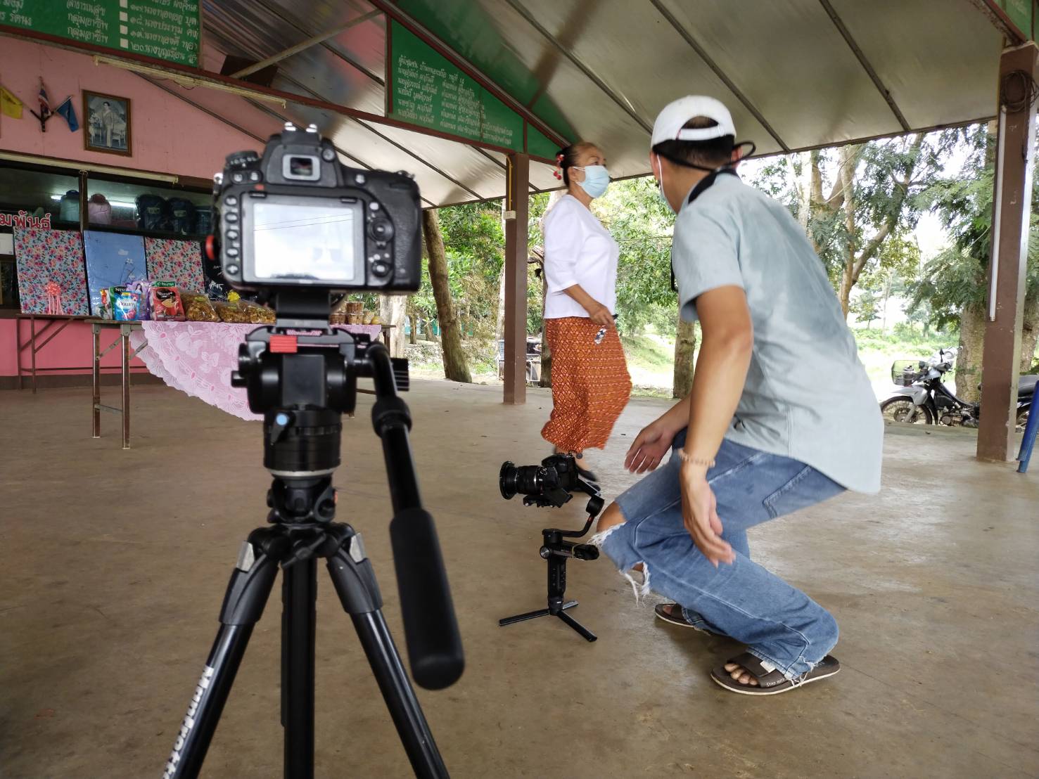 พัฒนาชุมชนจังหวัดฉะเชิงเทรา ?ถ่ายทำวิดีทัศน์โครงการ 9 ; 10 ปฏิบัติบูชา “สืบสาน รักษา ต่อยอด” เพื่อพัฒนาชุมชน ?