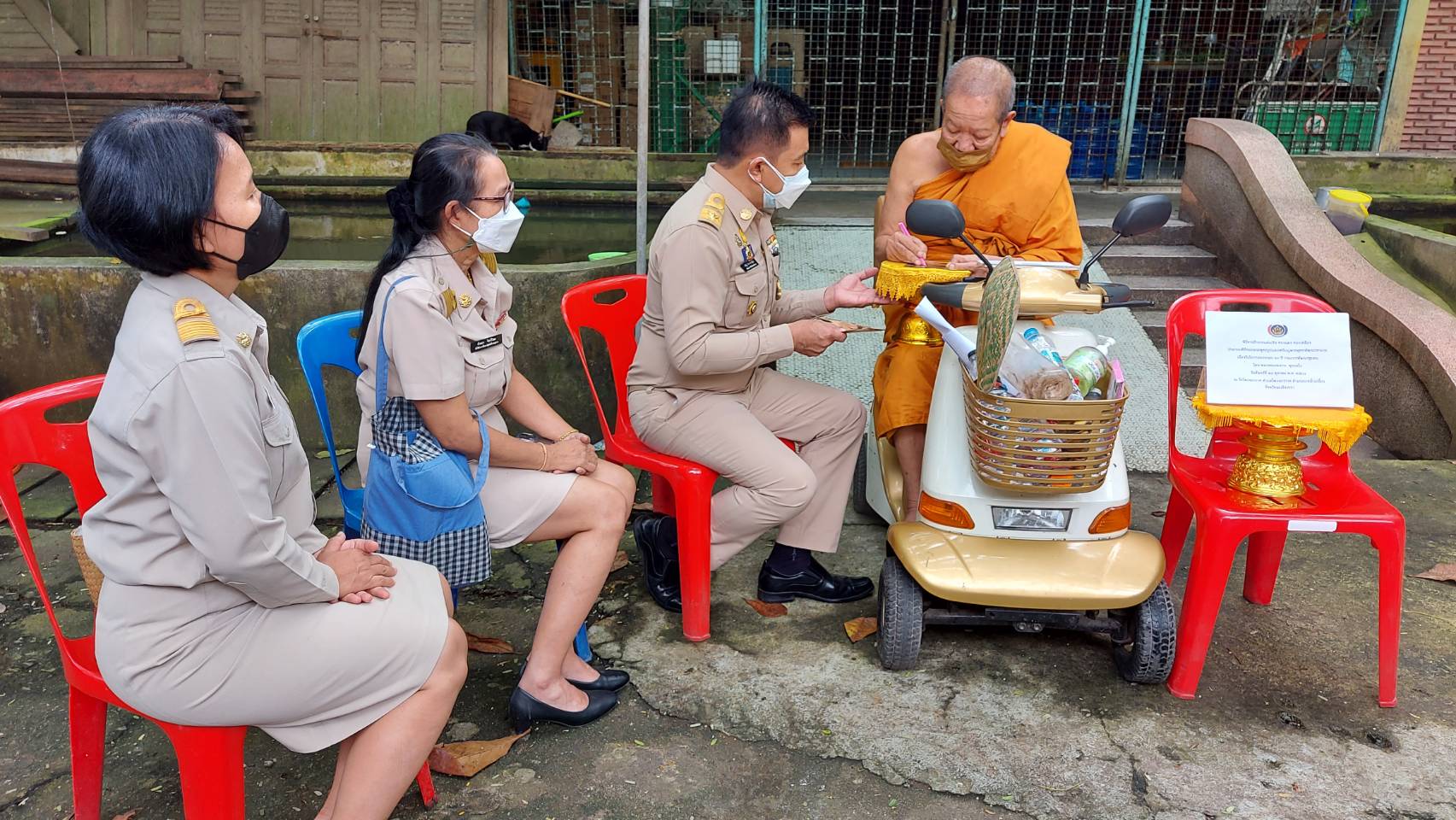 พช.ฉะเชิงเทรา ร่วมสร้าง “พระพุทธพัฒนปชานาถ” ในโอกาสครบรอบ 60 ปี สถาปนากรมการพัฒนาชุมชนเพื่อความเป็นสิริมงคล