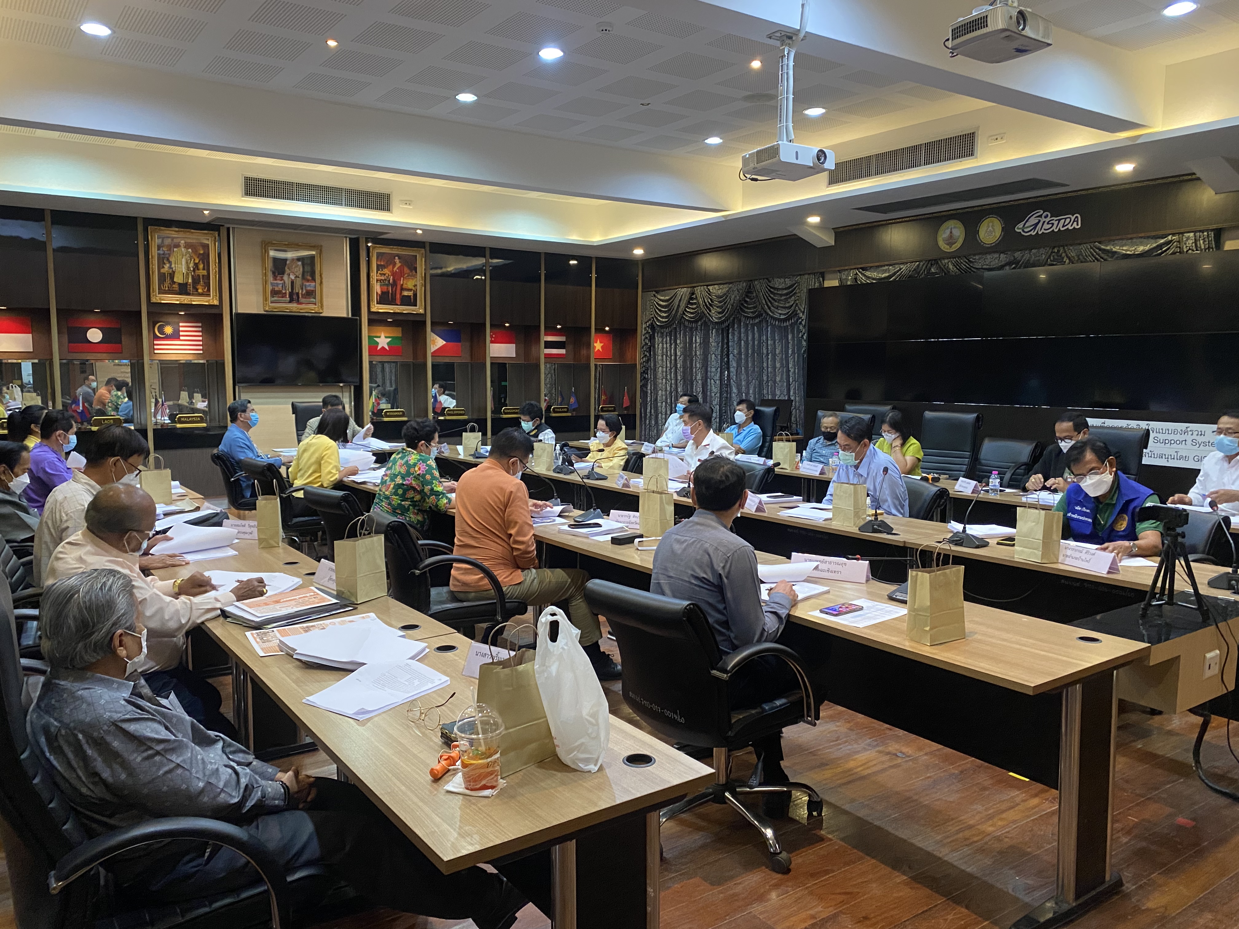 ฉะเชิงเทรา ร่วมประชุมคณะกรรมการพนักงานส่วนตำบลจังหวัดฉะเชิงเทรา ครั้งที่ 10 / 2564