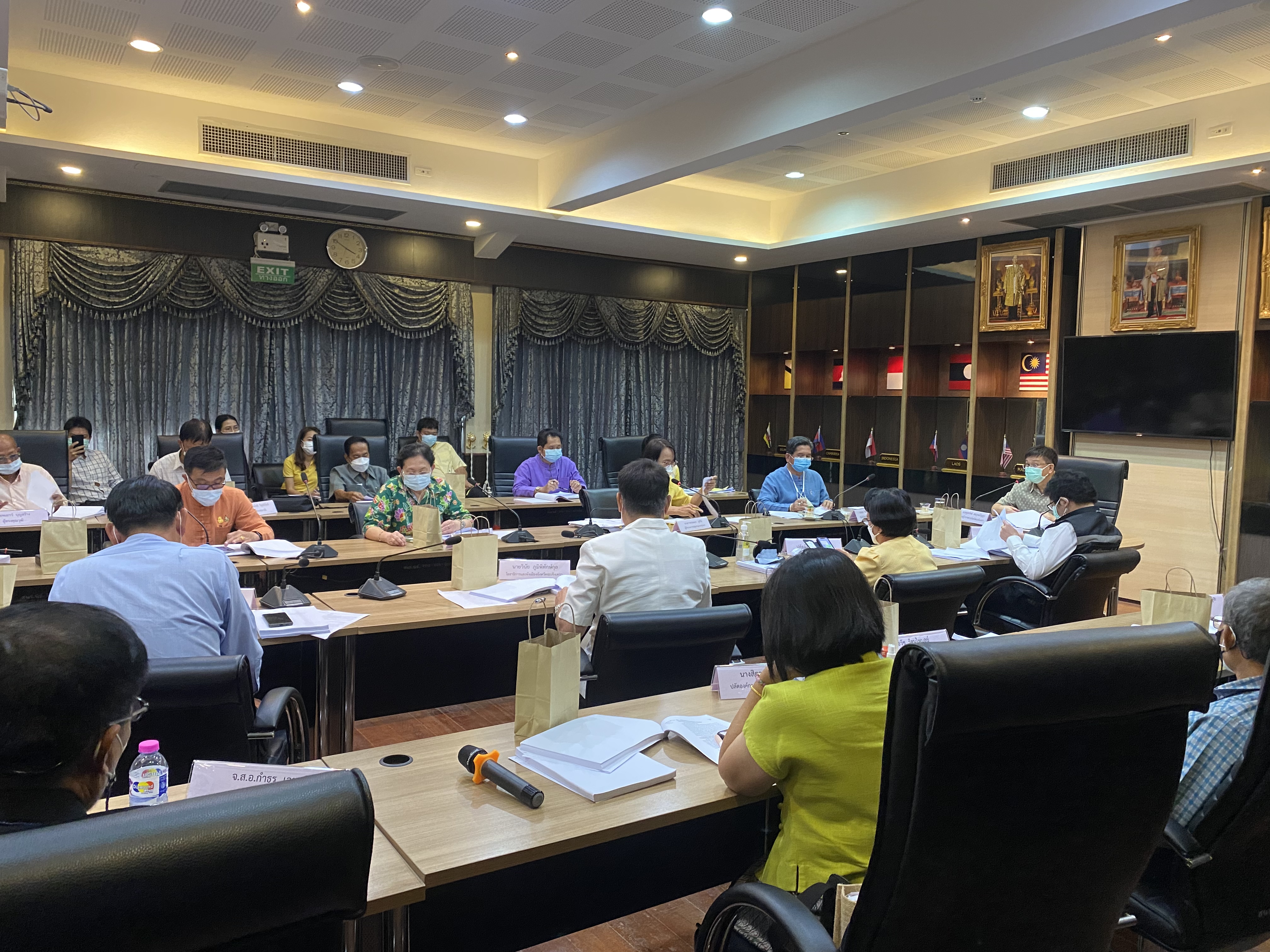 ฉะเชิงเทรา ร่วมประชุมคณะกรรมการพนักงานส่วนตำบลจังหวัดฉะเชิงเทรา ครั้งที่ 10 / 2564