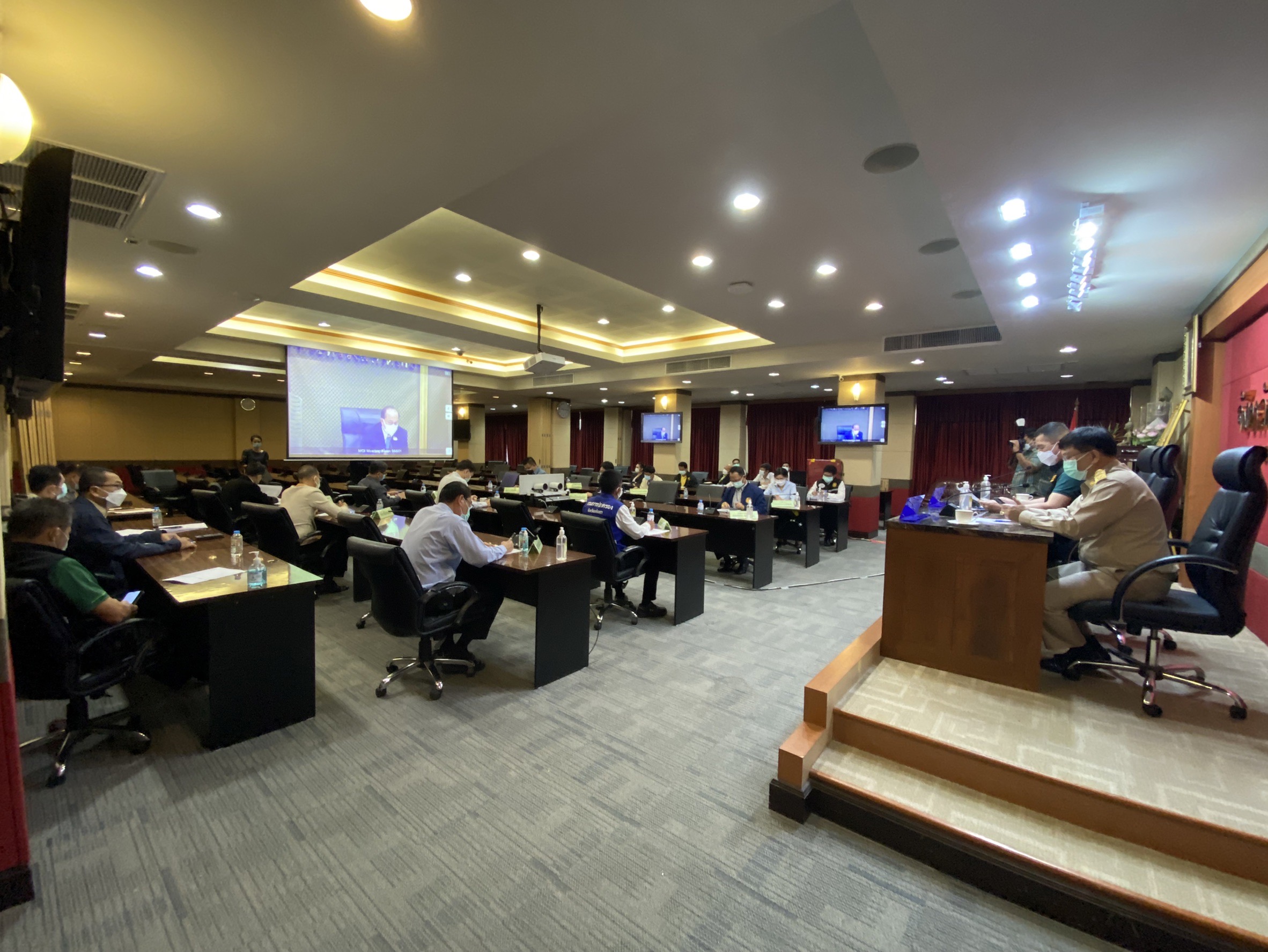 พัฒนาชุมชนจังหวัดฉะเชิงเทรา ร่วมประชุมมอบนโยบายและชี้แจงข้อราชการสำคัญผ่านระบบวีดิทัศน์ทางไกล (VCS)