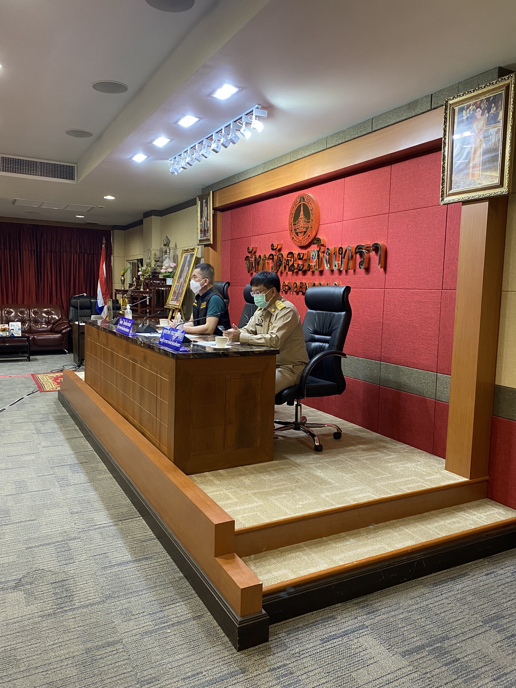 พัฒนาชุมชนจังหวัดฉะเชิงเทรา ร่วมประชุมมอบนโยบายและชี้แจงข้อราชการสำคัญผ่านระบบวีดิทัศน์ทางไกล (VCS)