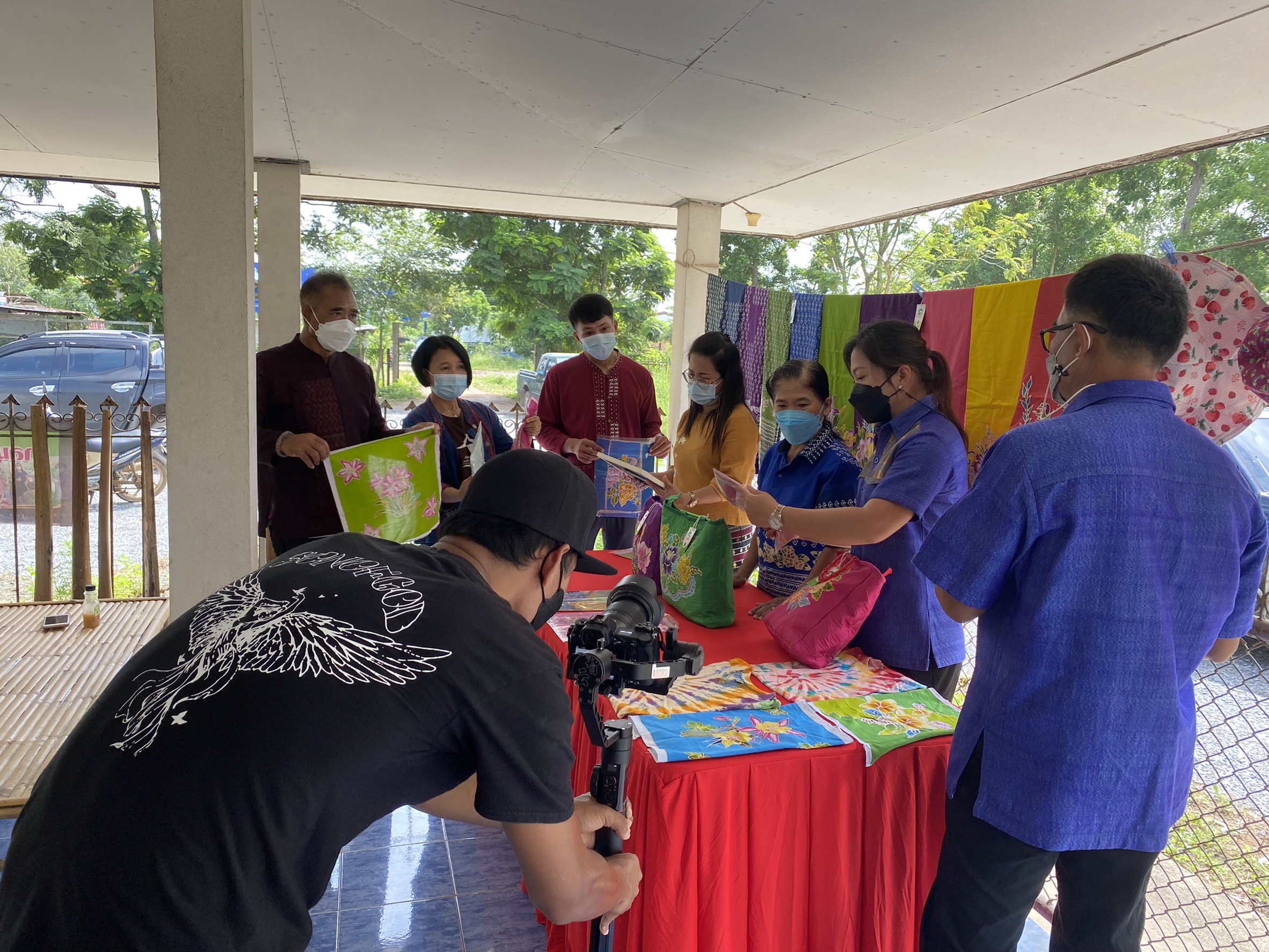 ??พัฒนาชุมชนจังหวัดฉะเชิงเทรา ถ่ายทำวีดิทัศน์ โครงการเสริมสร้างภาพลักษณ์กรมการพัฒนาชุมชนและผู้นำการเปลี่ยนแปลง