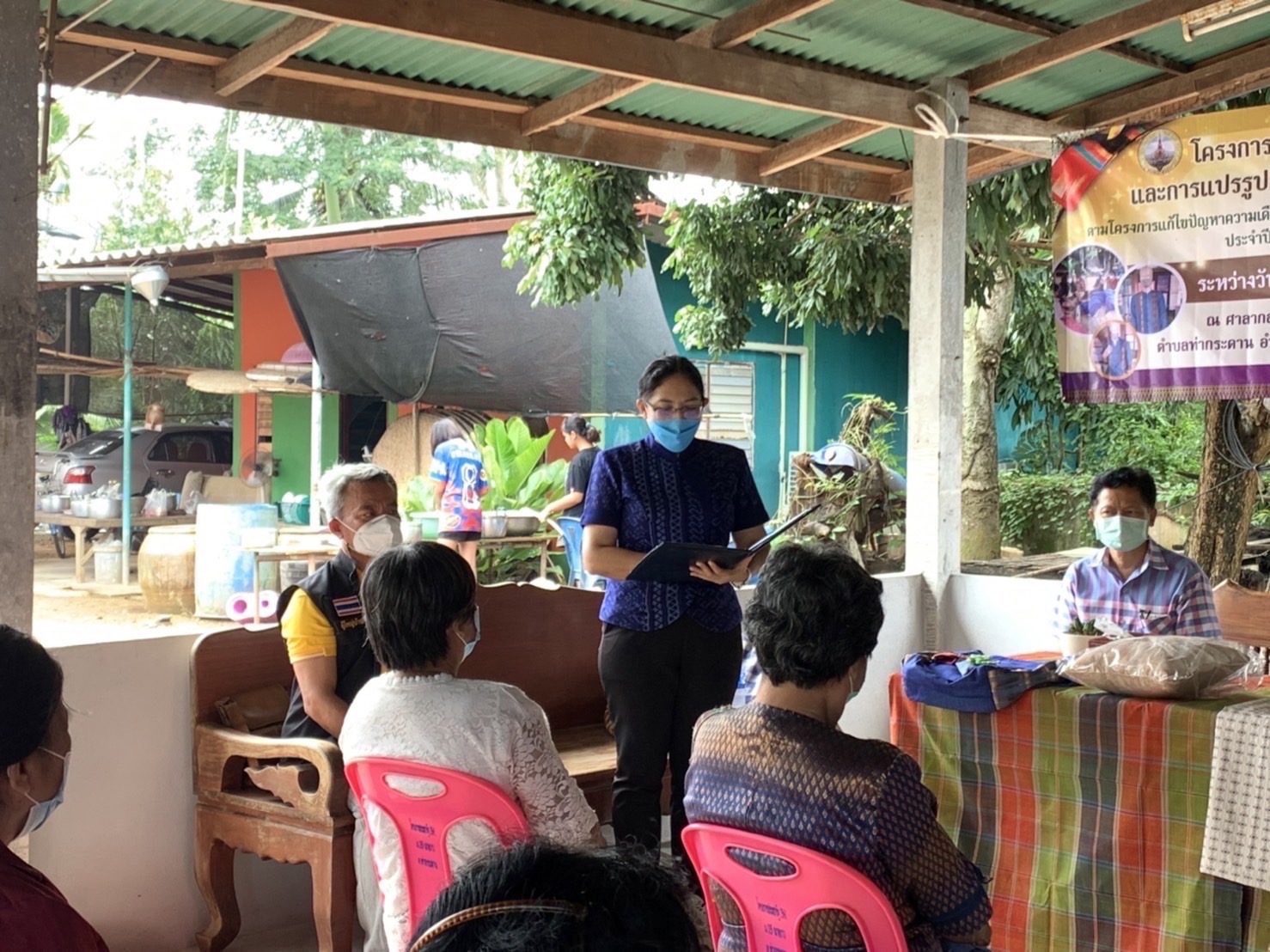 ??พัฒนาชุมชนจังหวัดฉะเชิงเทรา เร่งแก้ไขปัญหาความเดือดร้อนของประชาชน ด้วยการพัฒนาอาชีพผ้าทอและการแปรรูปผลิตภัณฑ์ผ้าประจำจังหวัด