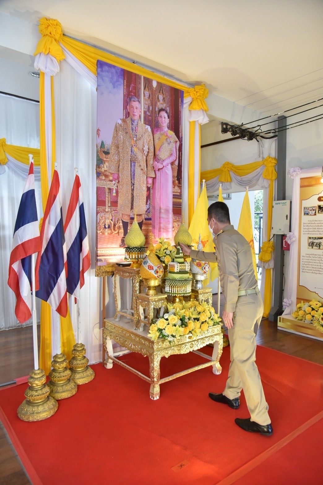 พช.ฉะเชิงเทรา ร่วมพิธีรับพระราชทานหนังสือ “เรื่องเล่าชาวคชานุรักษ์”