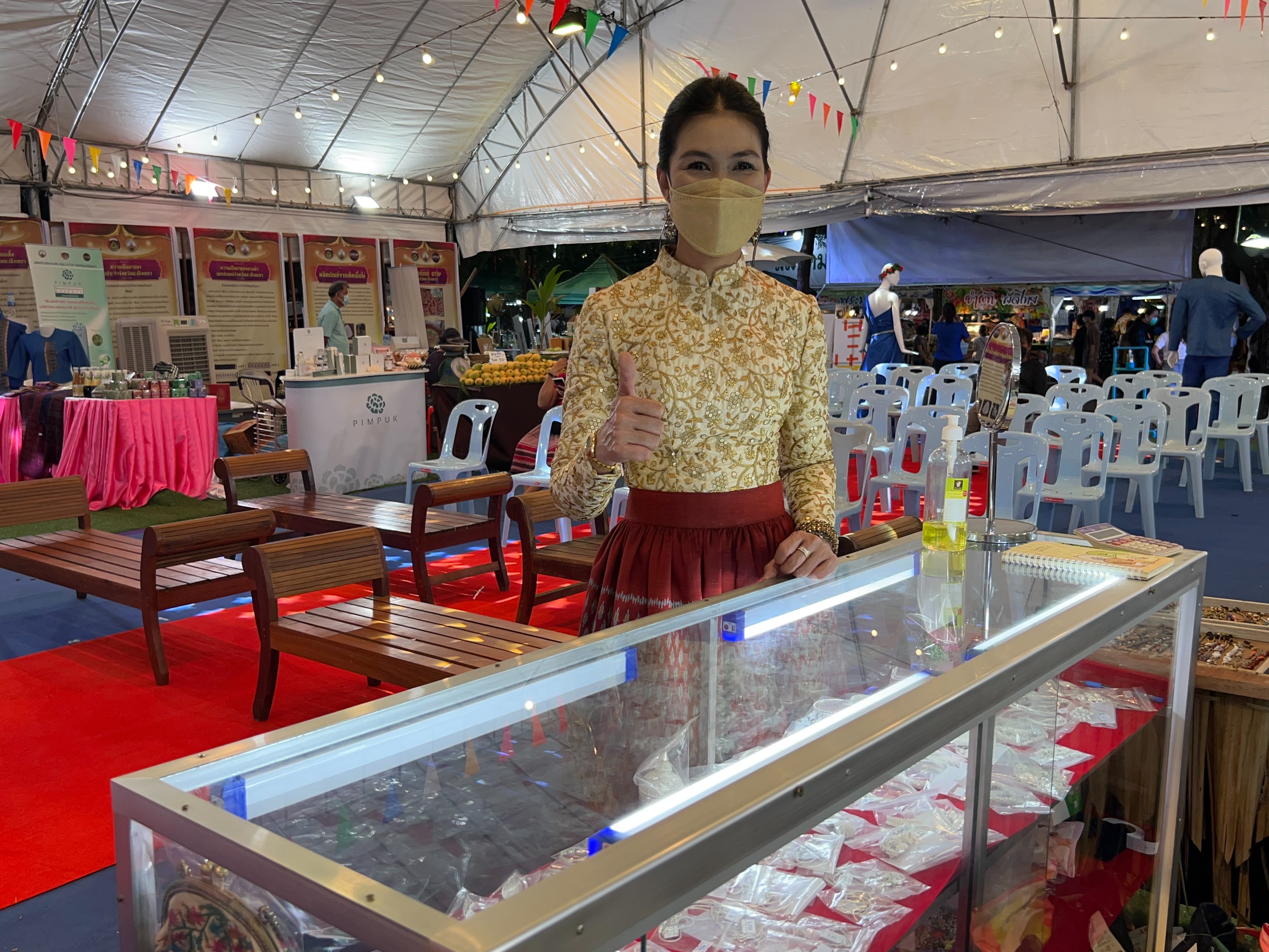 ฉะเชิงเทรา ส่งเสริมและรณรงค์การสวมใส่ผ้าไทย “ผ้าไทย ใส่ให้สนุก” ??