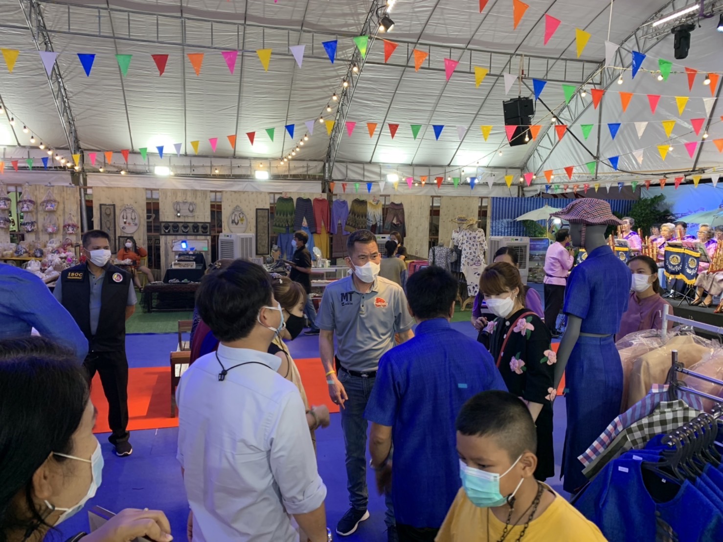 ฉะเชิงเทรา ส่งเสริมและรณรงค์การสวมใส่ผ้าไทย ?“ผ้าไทย ใส่ให้สนุก”