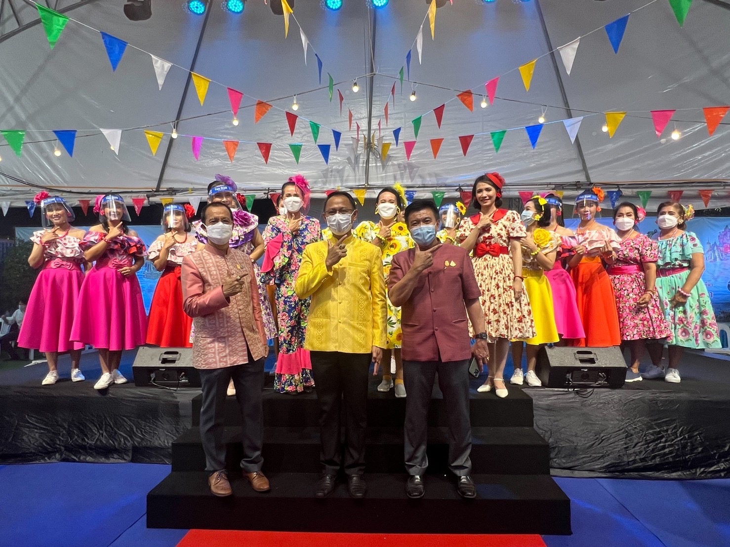 ฉะเชิงเทรา ส่งเสริมและรณรงค์การสวมใส่ผ้าไทย “ผ้าไทย ใส่ให้สนุก” ??