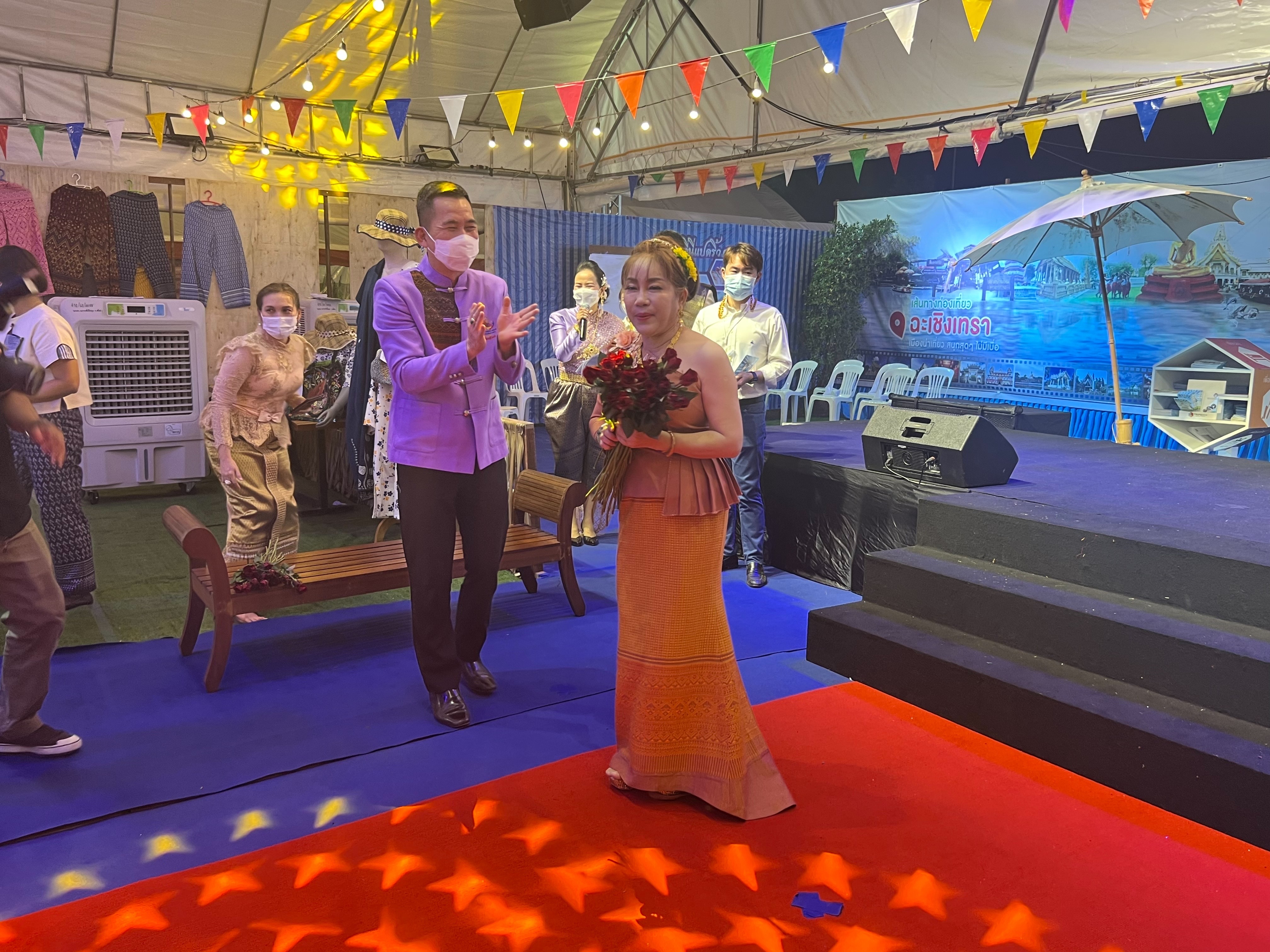 ฉะเชิงเทรา ส่งเสริมและรณรงค์การสวมใส่ผ้าไทย “ผ้าไทย ใส่ให้สนุก” ??