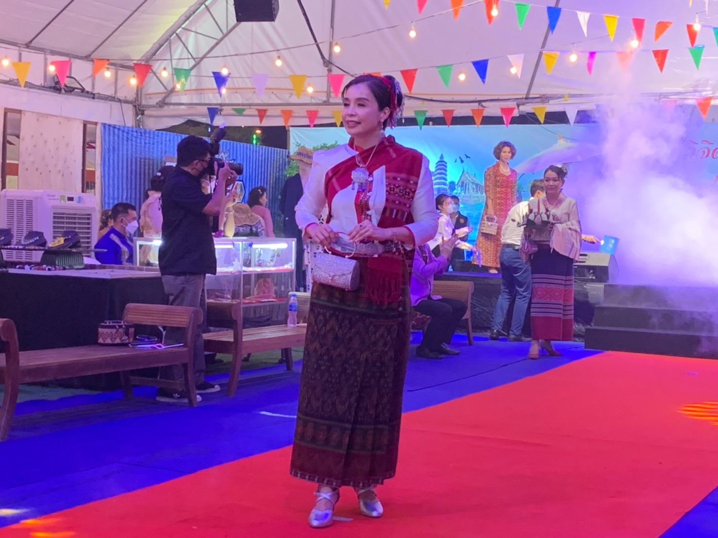 ฉะเชิงเทรา ส่งเสริมและรณรงค์การสวมใส่ผ้าไทย “ผ้าไทย ใส่ให้สนุก” ??