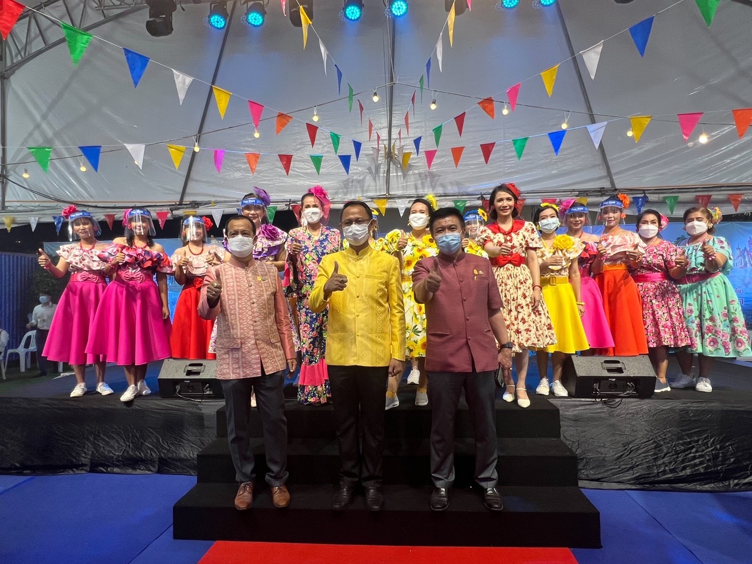 ฉะเชิงเทรา ส่งเสริมและรณรงค์การสวมใส่ผ้าไทย “ผ้าไทย ใส่ให้สนุก” ??