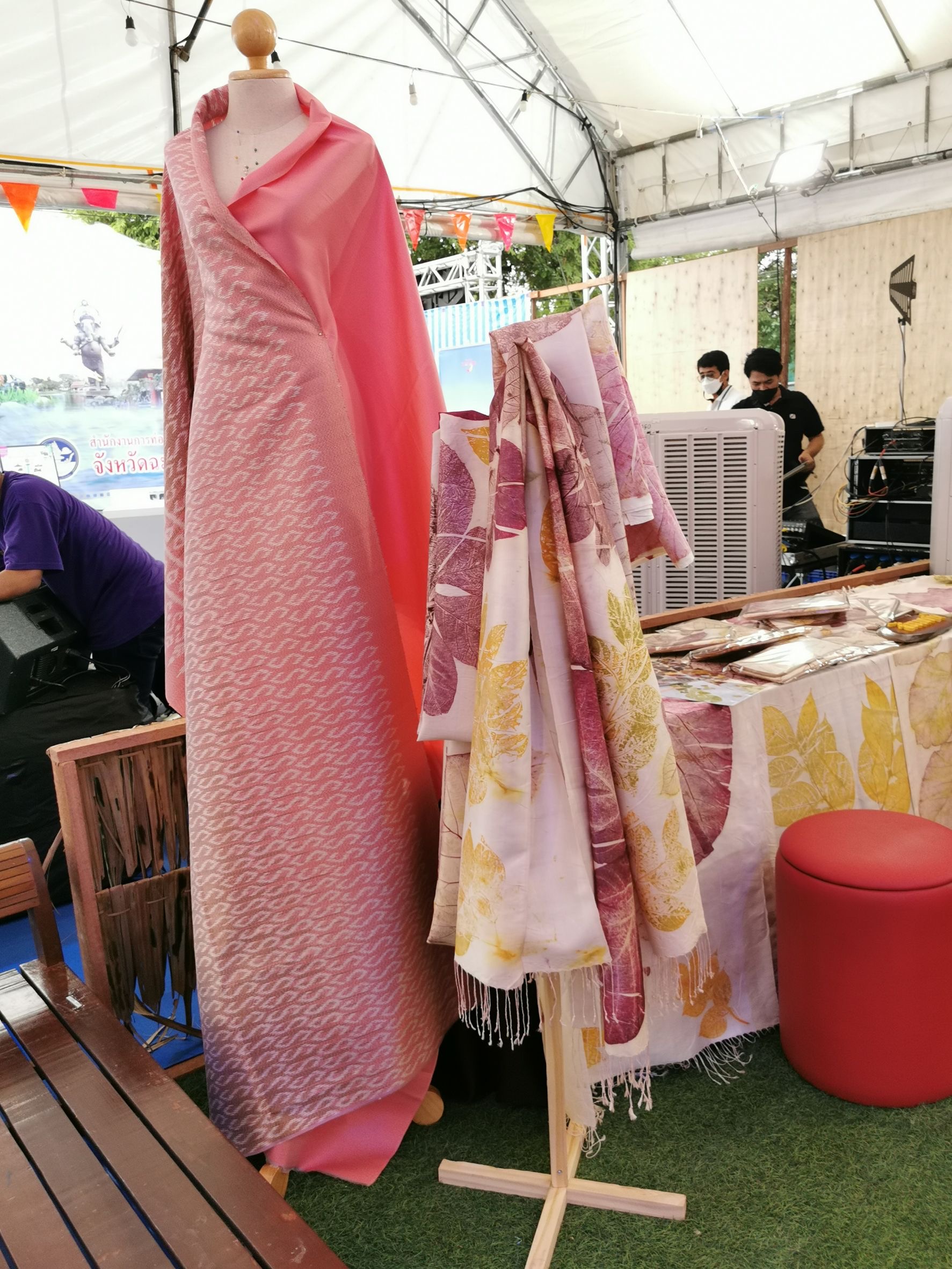 “ฉะเชิงเทรา ร่วมส่งเสริม และรณรงค์การสวมใส่ผ้าไทย ?“ผ้าไทย ใส่ให้สนุก”