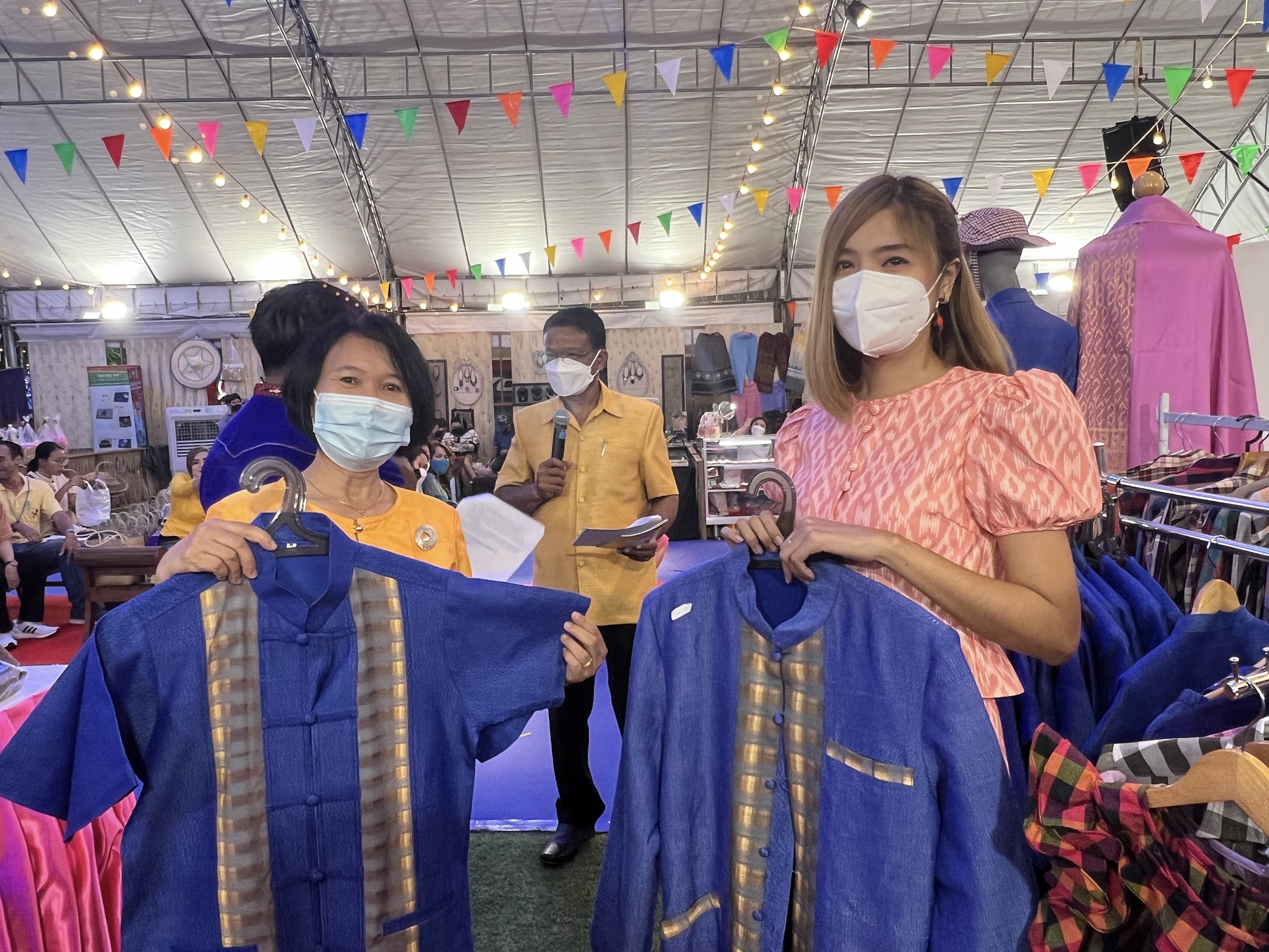 ฉะเชิงเทรา ส่งเสริมและรณรงค์การสวมใส่ผ้าไทย “ผ้าไทย ใส่ให้สนุก” ??