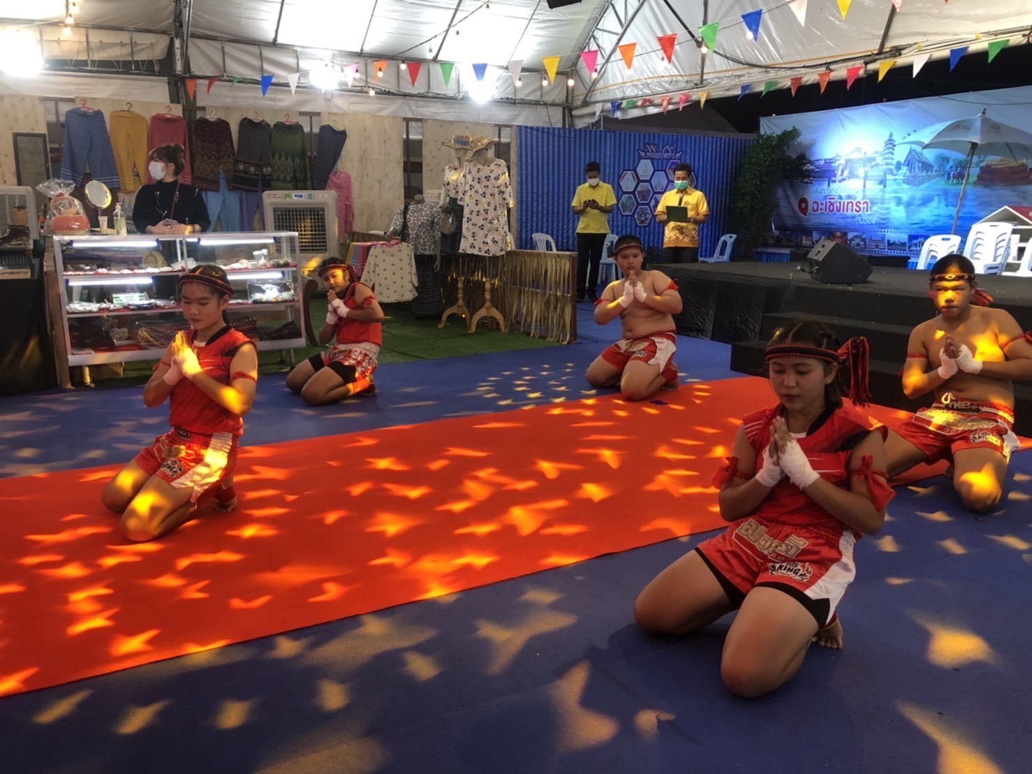 ฉะเชิงเทรา ส่งเสริมและรณรงค์การสวมใส่ผ้าไทย “ผ้าไทย ใส่ให้สนุก” ??