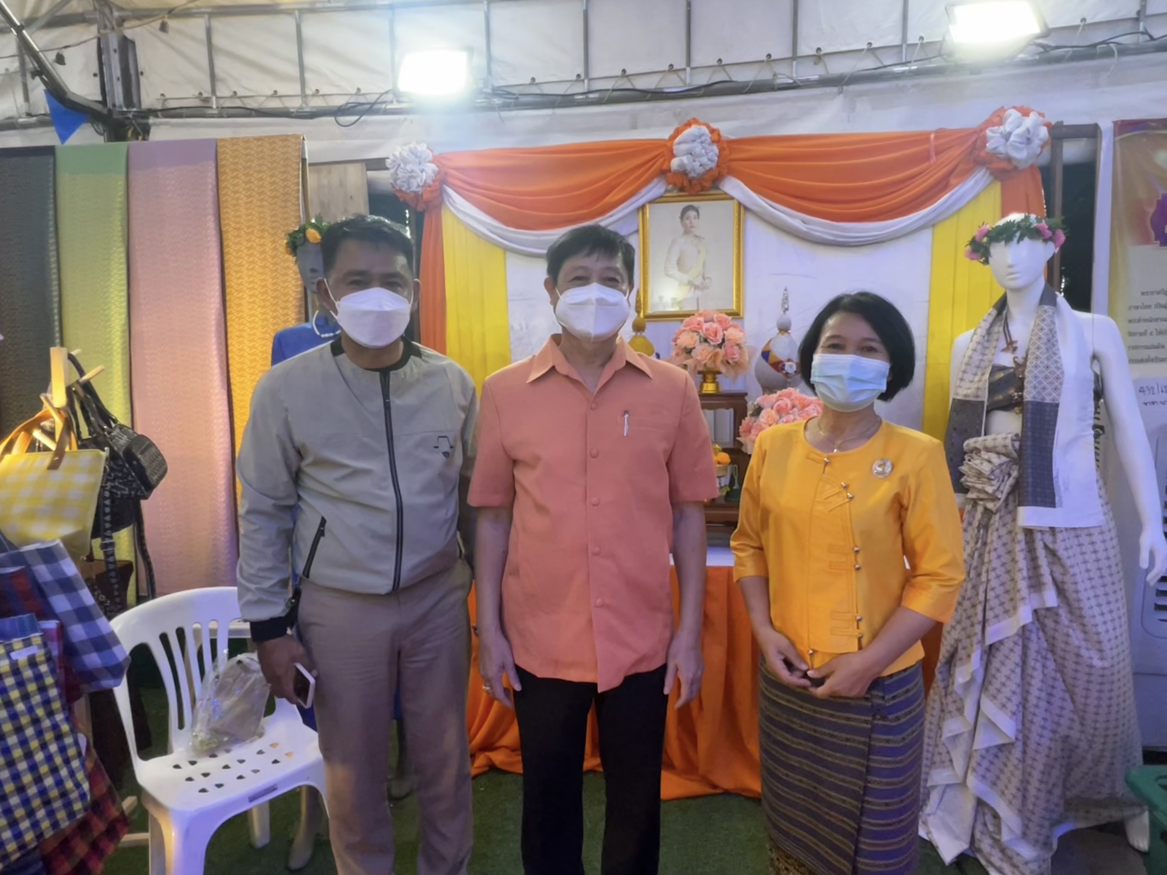 ฉะเชิงเทรา ส่งเสริมและรณรงค์การสวมใส่ผ้าไทย “ผ้าไทย ใส่ให้สนุก” ??