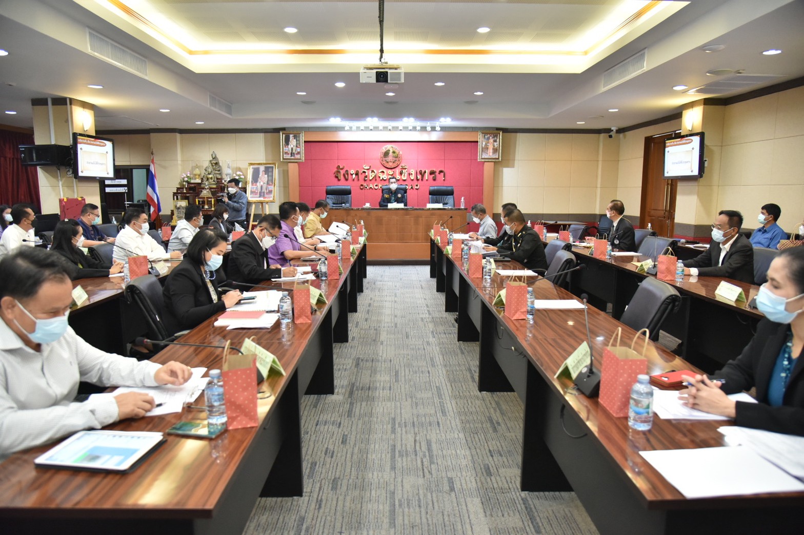 ???‍?พช.ฉะเชิงเทรา ร่วมประชุมคณะกรรมการบริหารงานจังหวัดแบบบูรณาการ (ก.บ.จ.) จังหวัดฉะเชิงเทรา ครั้งที่ 4 /2564