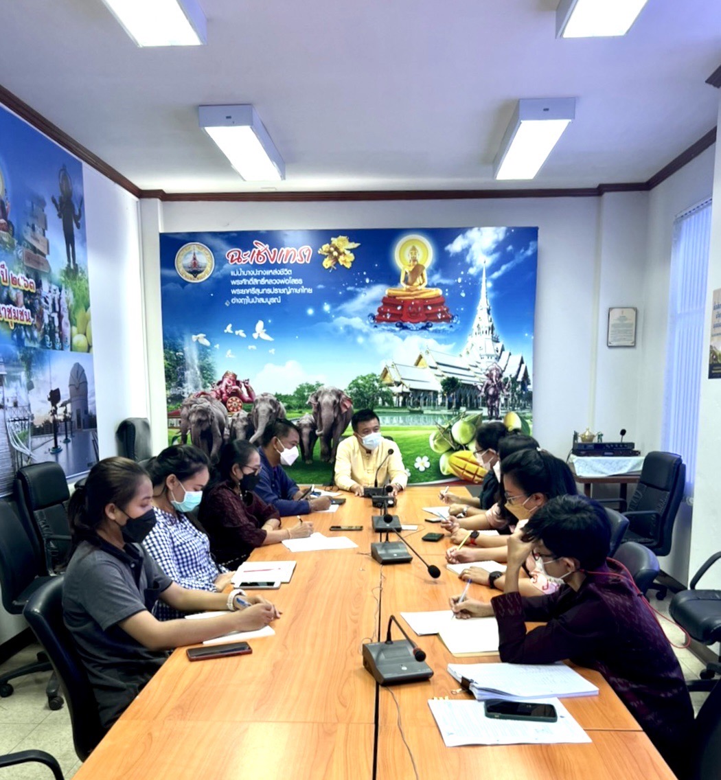 ??พช.ฉะเชิงเทรา เตรียมความพร้อมกิจกรรม จัดแสดงและจำหน่ายผลิตภัณฑ์ OTOP ในงานนมัสการหลวงพ่อโสธรและงานประจำปีจังหวัดฉะเชิงเทรา ปี 2564??