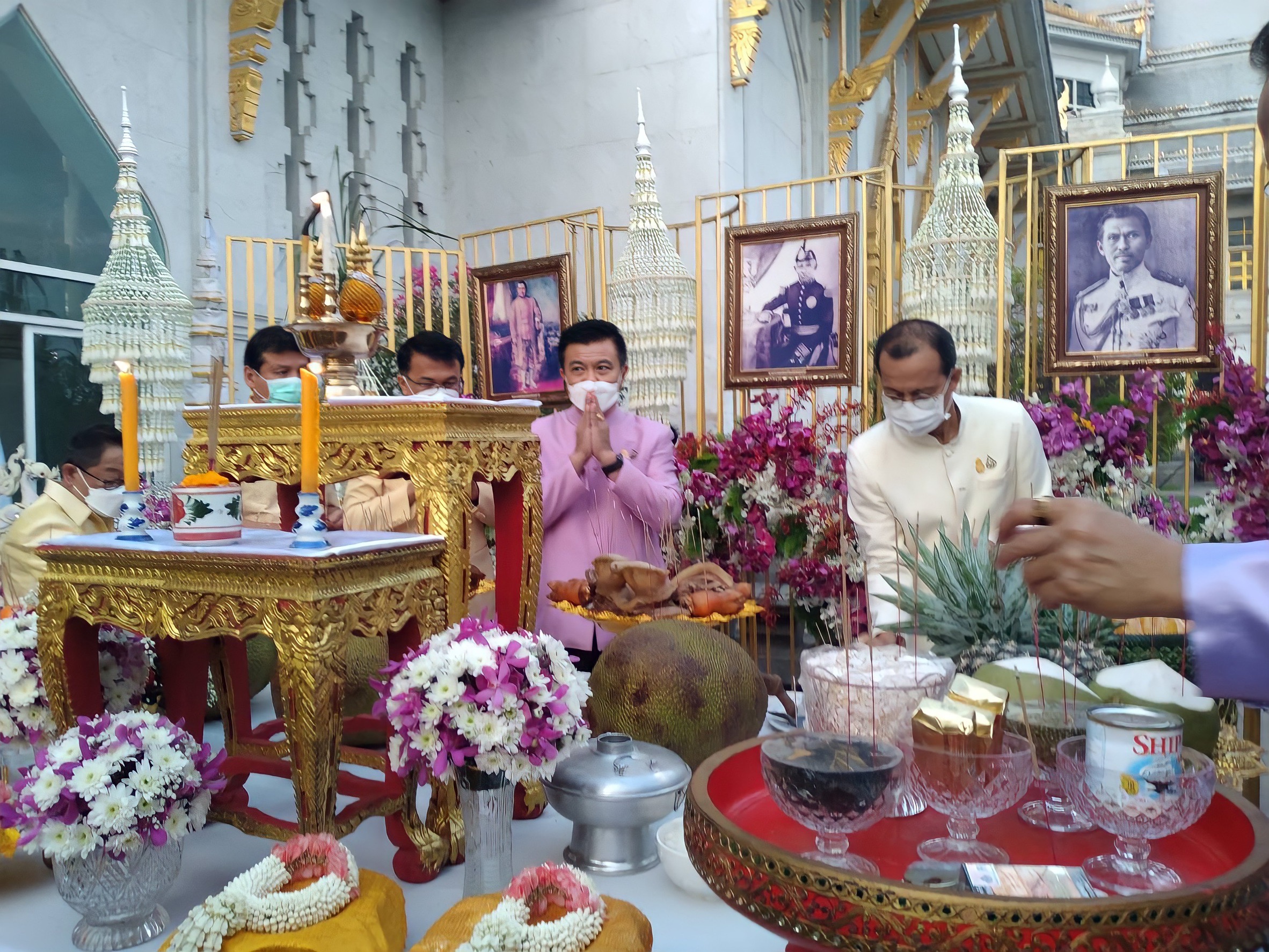 ??ฉะเชิงเทรา บวงสรวงหลวงพ่อโสธร ไข่ไก่ต้ม จำนวน 119,999 ฟอง และเปิดขบวนแห่องค์หลวงพ่อโสธรทางบก