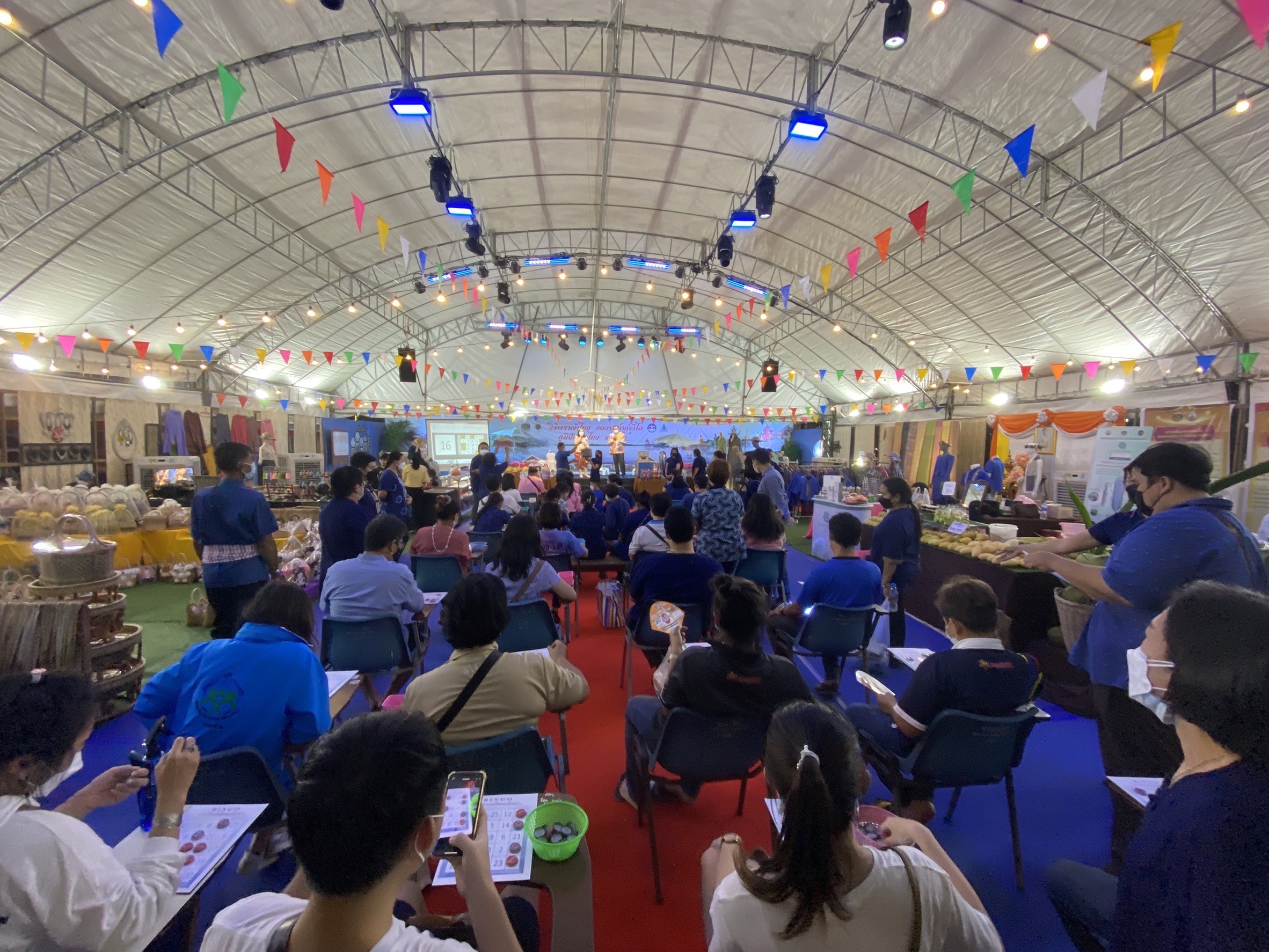 ฉะเชิงเทรา ส่งเสริมและรณรงค์การสวมใส่ผ้าไทย “ผ้าไทย ใส่ให้สนุก” ??