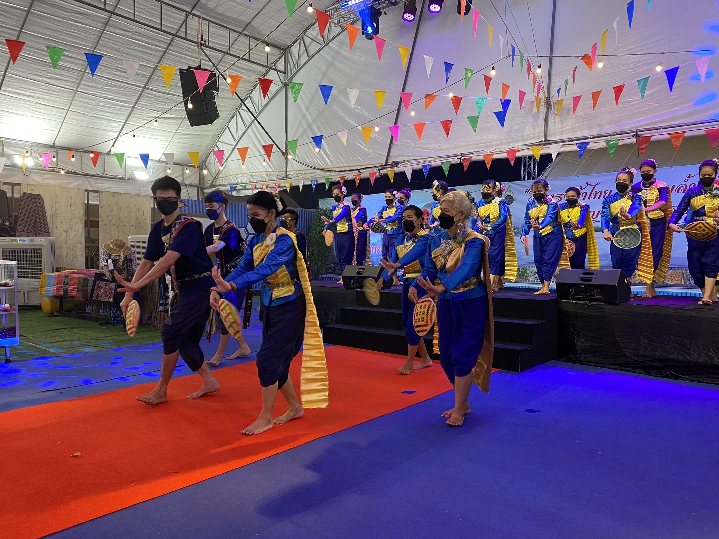 ฉะเชิงเทรา ส่งเสริมและรณรงค์การสวมใส่ผ้าไทย “ผ้าไทย ใส่ให้สนุก” ??