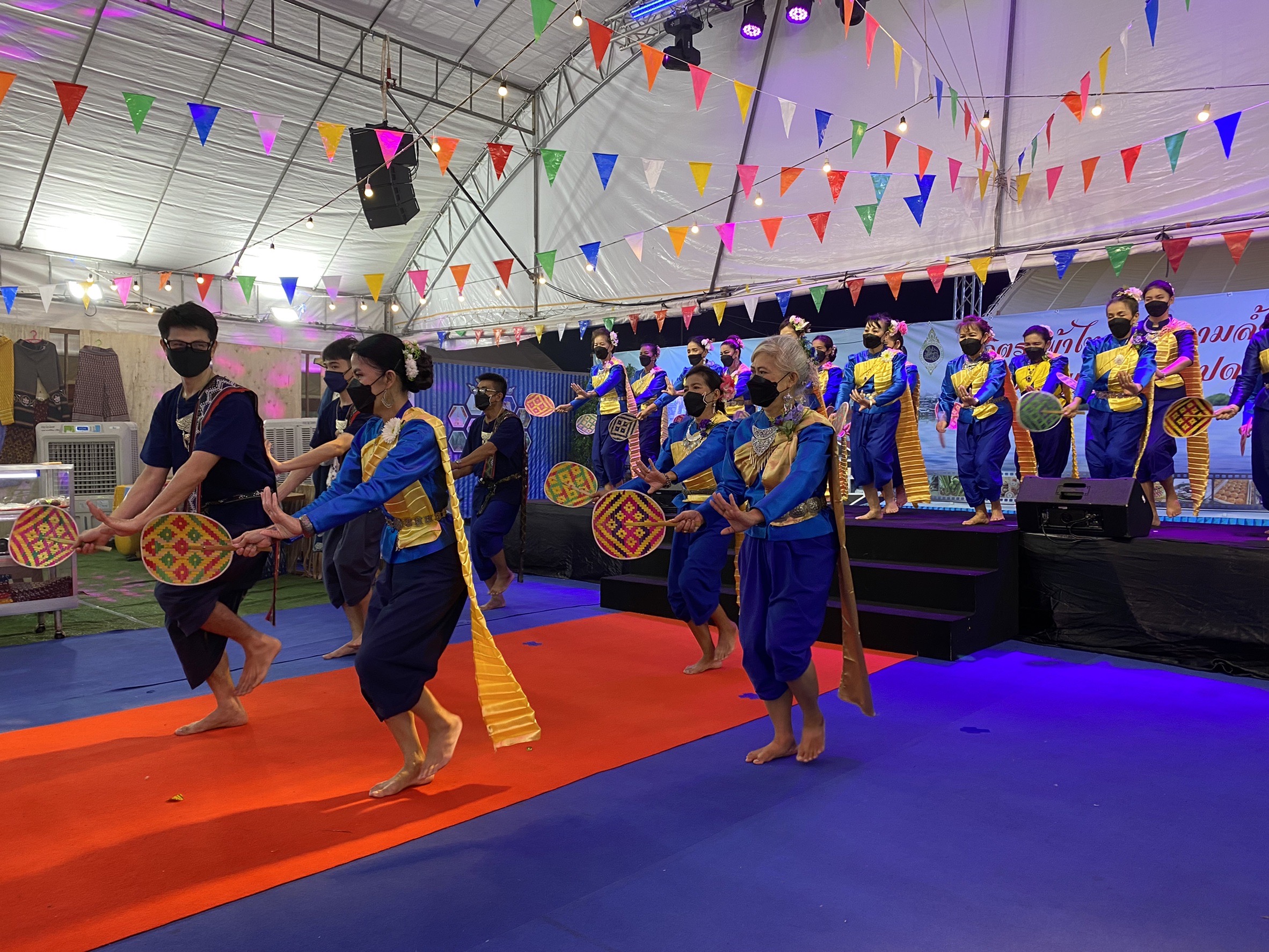 ฉะเชิงเทรา ส่งเสริมและรณรงค์การสวมใส่ผ้าไทย “ผ้าไทย ใส่ให้สนุก” ??