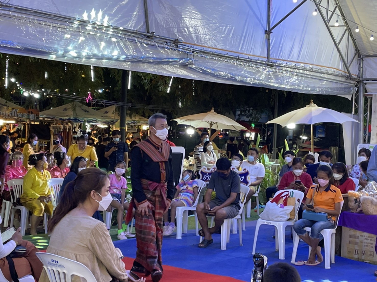 ฉะเชิงเทรา ส่งเสริมและรณรงค์การสวมใส่ผ้าไทย “ผ้าไทย ใส่ให้สนุก” ??