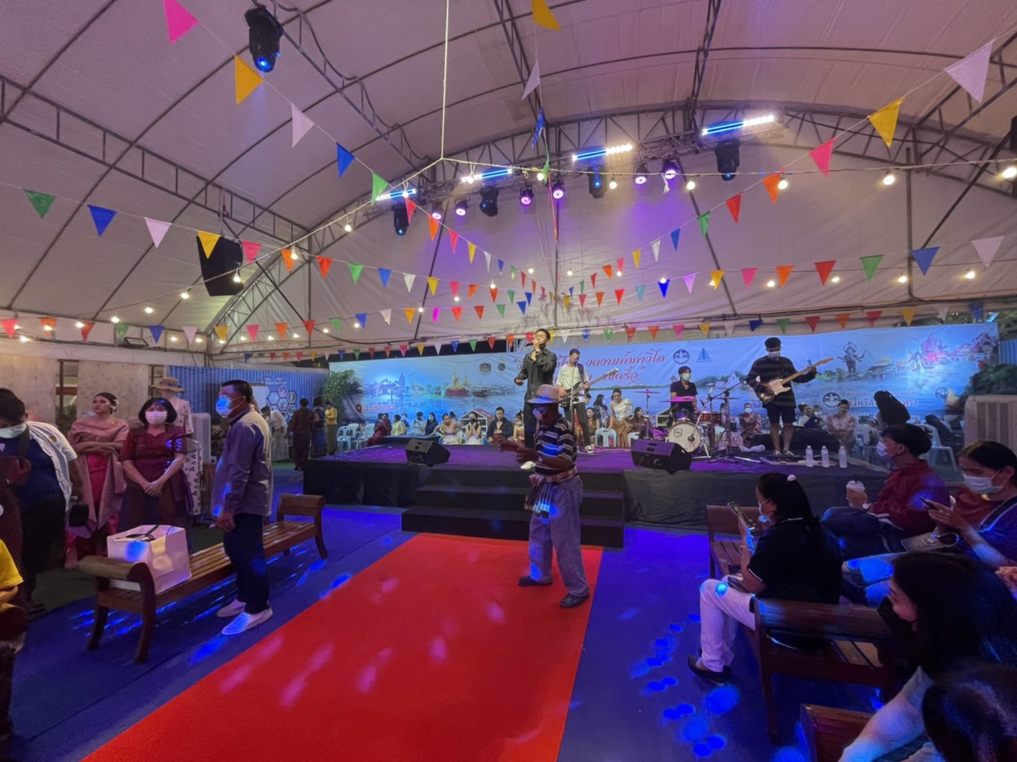 ฉะเชิงเทรา ส่งเสริมและรณรงค์การสวมใส่ผ้าไทย “ผ้าไทย ใส่ให้สนุก” ??