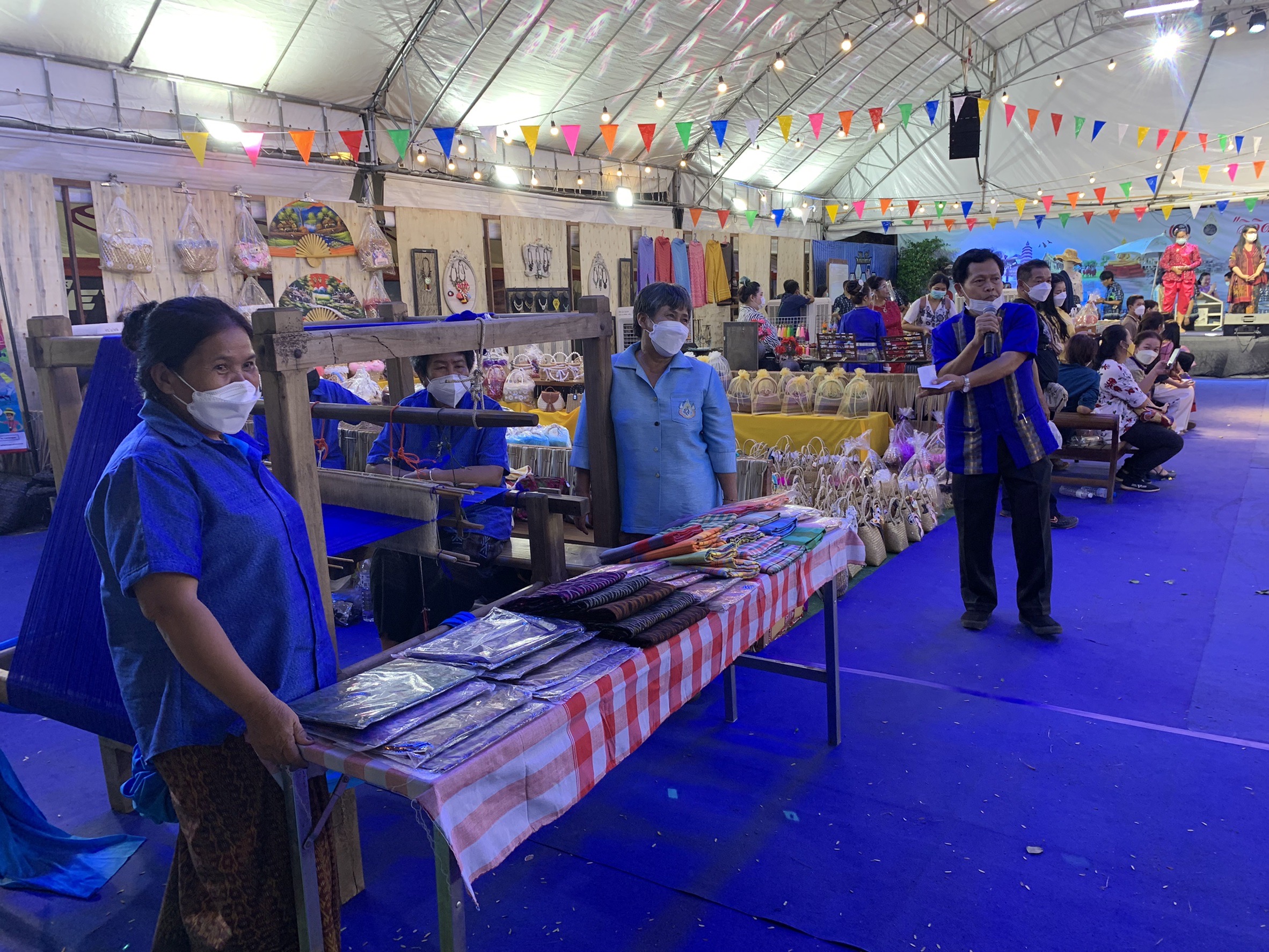 ?จังหวัดฉะเชิงเทรา ส่งเสริมและรณรงค์การสวมใส่ผ้าไทย “ผ้าไทย ใส่ให้สนุก” ??