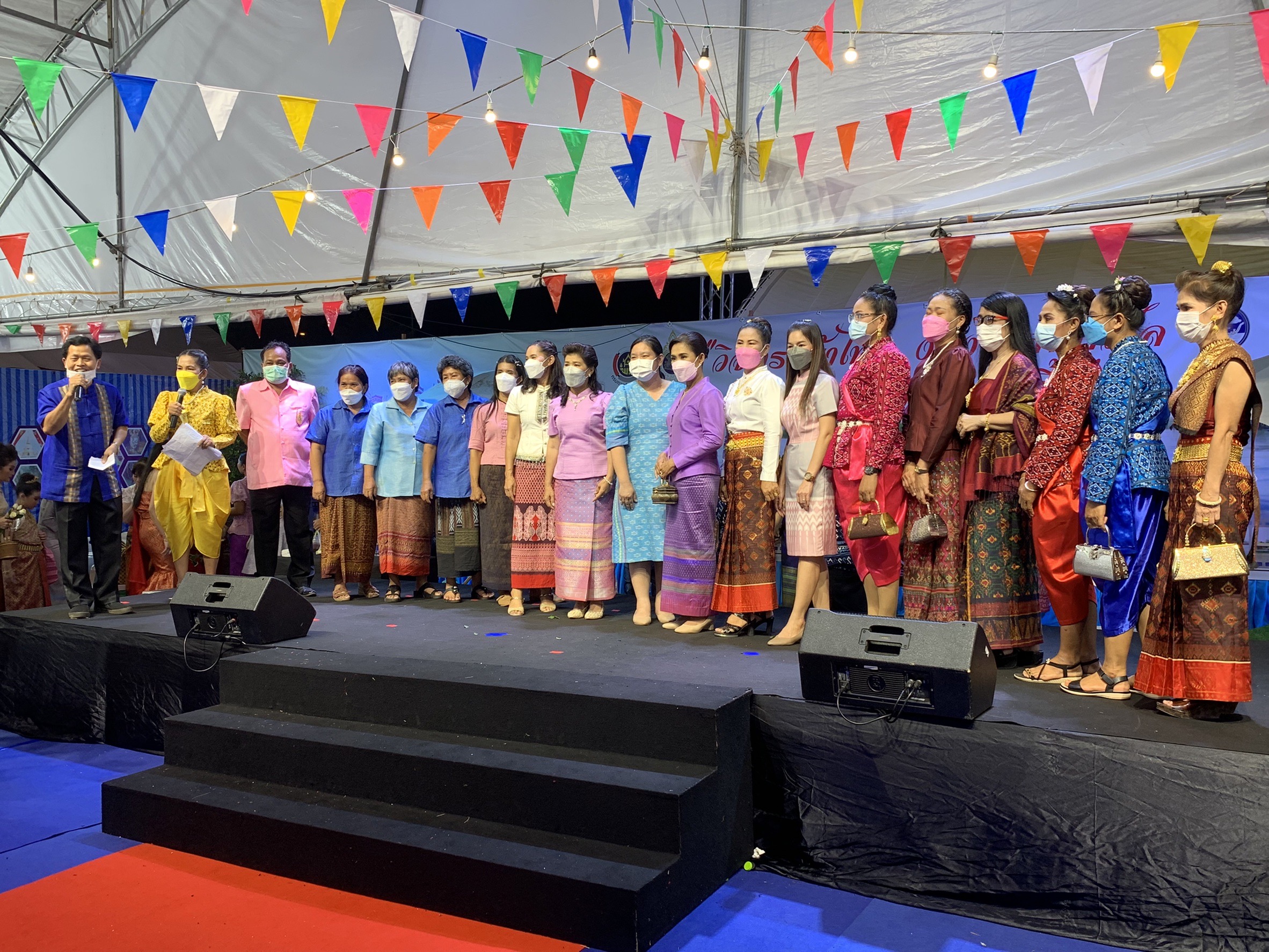 ?จังหวัดฉะเชิงเทรา ส่งเสริมและรณรงค์การสวมใส่ผ้าไทย “ผ้าไทย ใส่ให้สนุก” ??