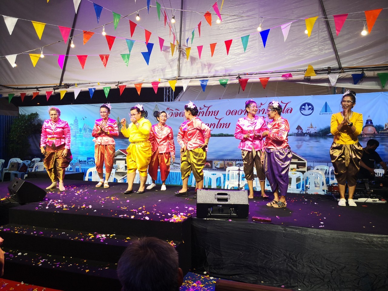 ฉะเชิงเทรา ส่งเสริมและรณรงค์การสวมใส่ผ้าไทย “ผ้าไทย ใส่ให้สนุก” ??