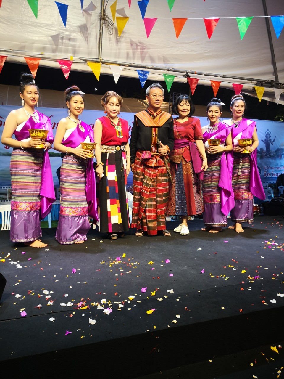 ฉะเชิงเทรา ส่งเสริมและรณรงค์การสวมใส่ผ้าไทย “ผ้าไทย ใส่ให้สนุก” ??