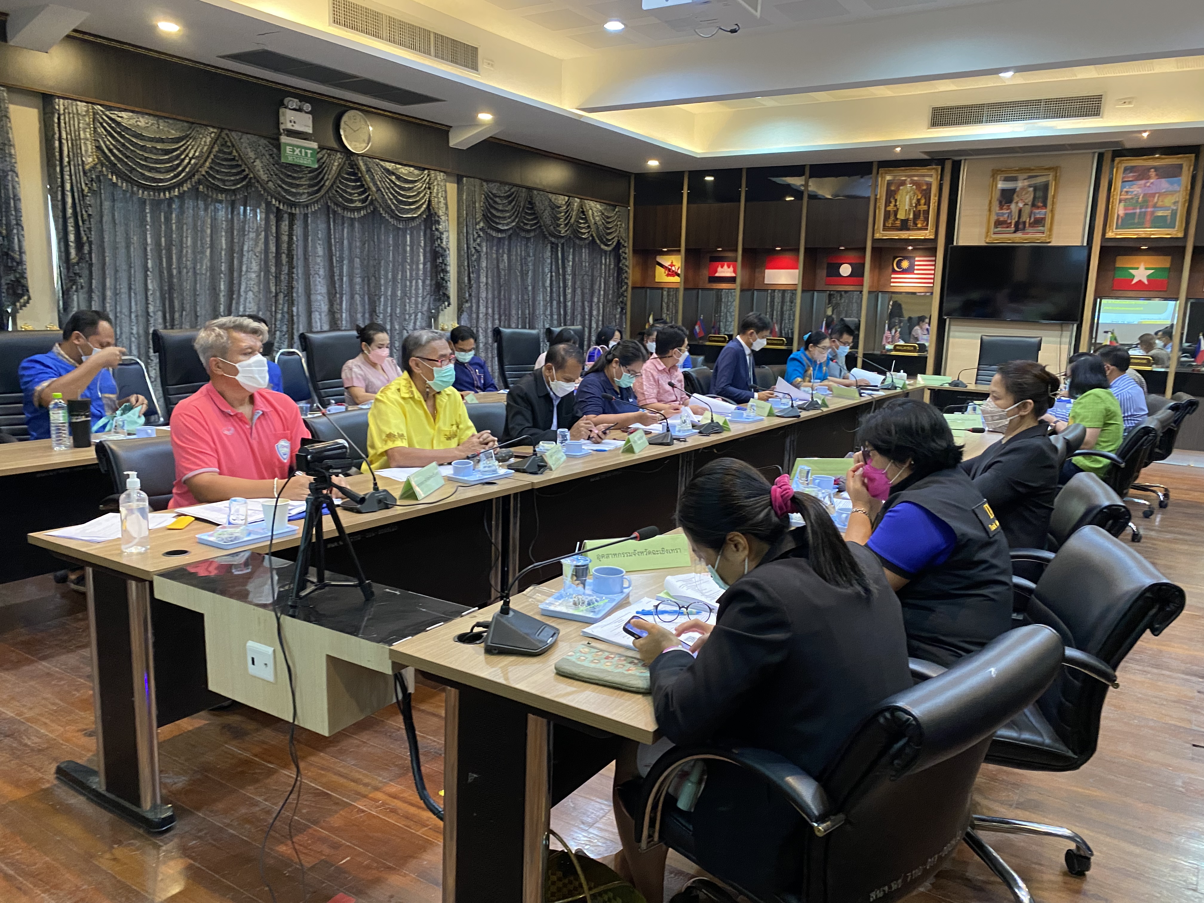 ???พช.ฉะเชิงเทรา ประชุมคณะกรรมการประสานและขับเคลื่อนนโยบายสานพลังประชารัฐ ประจำจังหวัดฉะเชิงเทรา