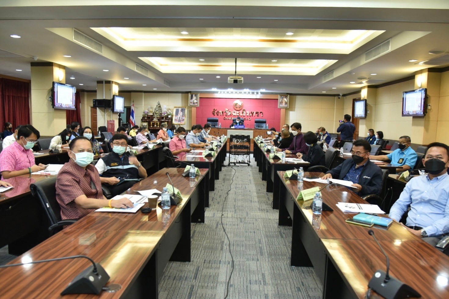 ???‍?พช.ฉะเชิงเทรา ร่วมประชุมชี้แจงคู่มือแนวทางปฏิบัติการเสนอโครงการพัฒนาและเสริมสร้างความเข้มแข็งของเศรษฐกิจฐานราก ปี 2565 ผ่านทางวีดิทัศน์ทางไกล (Video Conference)