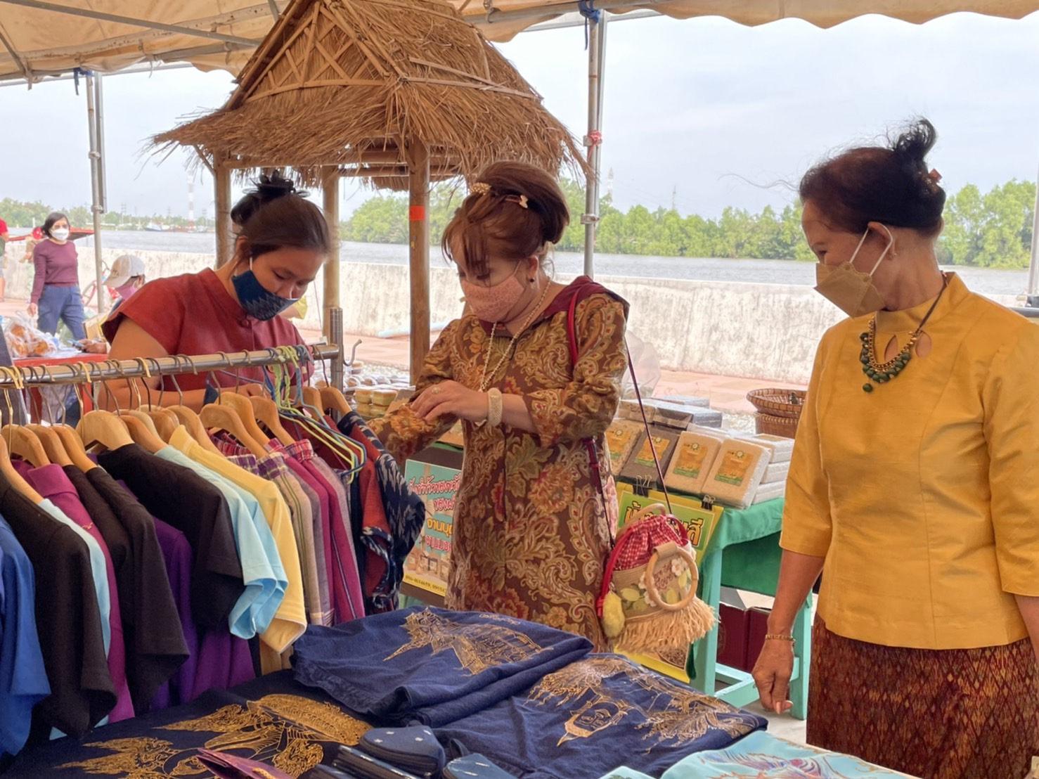 ??พช.ฉะเชิงเทรา จัดโครงการส่งเสริมช่องทางการตลาดผลิตภัณฑ์กลุ่มอาชีพสมาชิกกองทุนพัฒนาบทบาทสตรี ครั้งที่ 1