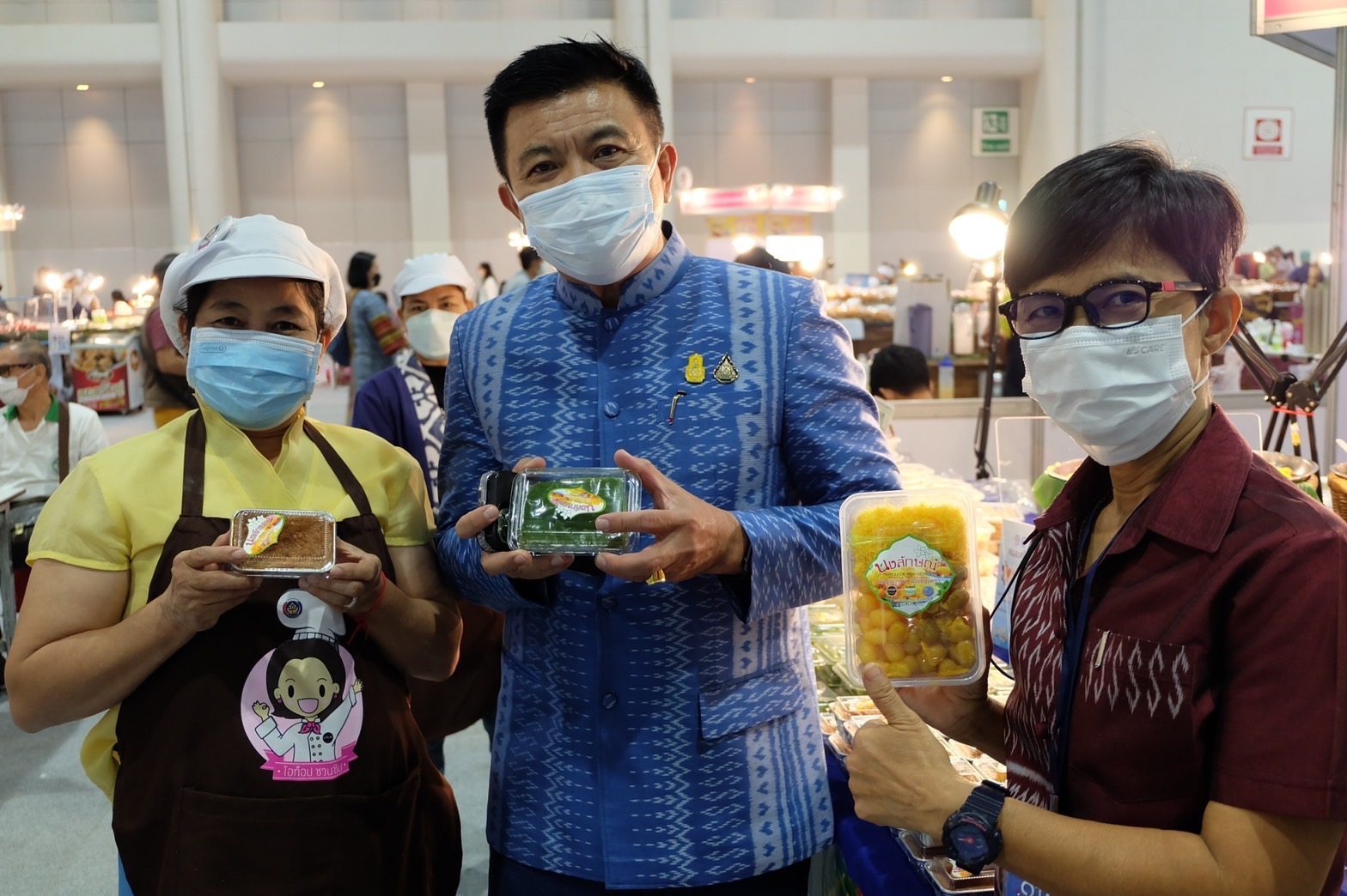 ??พช.ฉะเชิงเทรา ร่วมพิธีเปิดงาน “OTOP ไทย สู้ภัย โควิด-19”