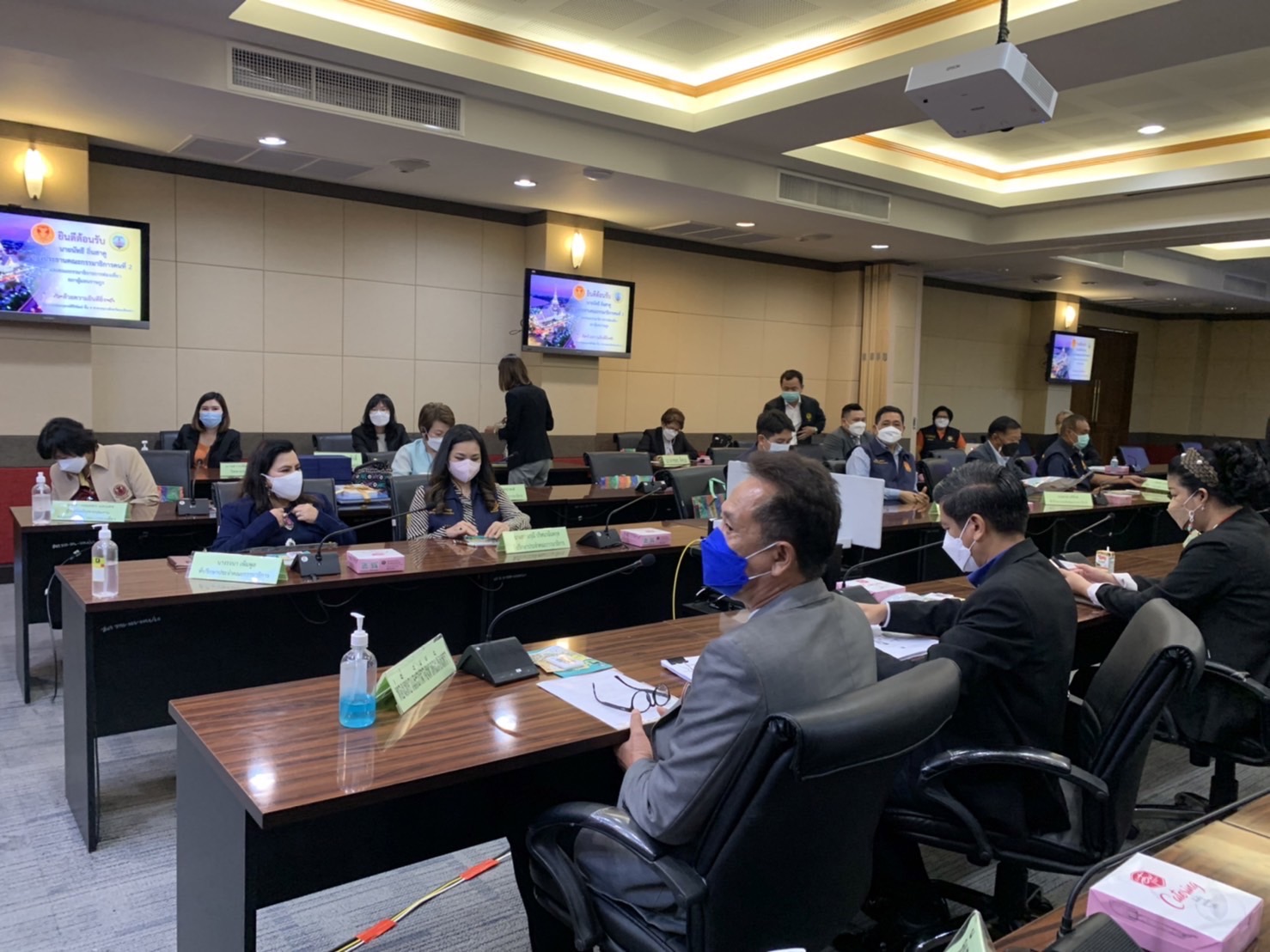 ??พช.ฉะเชิงเทรา ร่วมต้อนรับคณะกรรมาธิการท่องเที่ยว สภาผู้แทนราษฎร และคณะอนุกรรมาธิการพิจารณาศึกษาแนวทางในการส่งเสริม พัฒนา และแก้ไขปัญหาการท่องเที่ยว ภาคใต้ ภาคกลาง และภาคตะวันออก