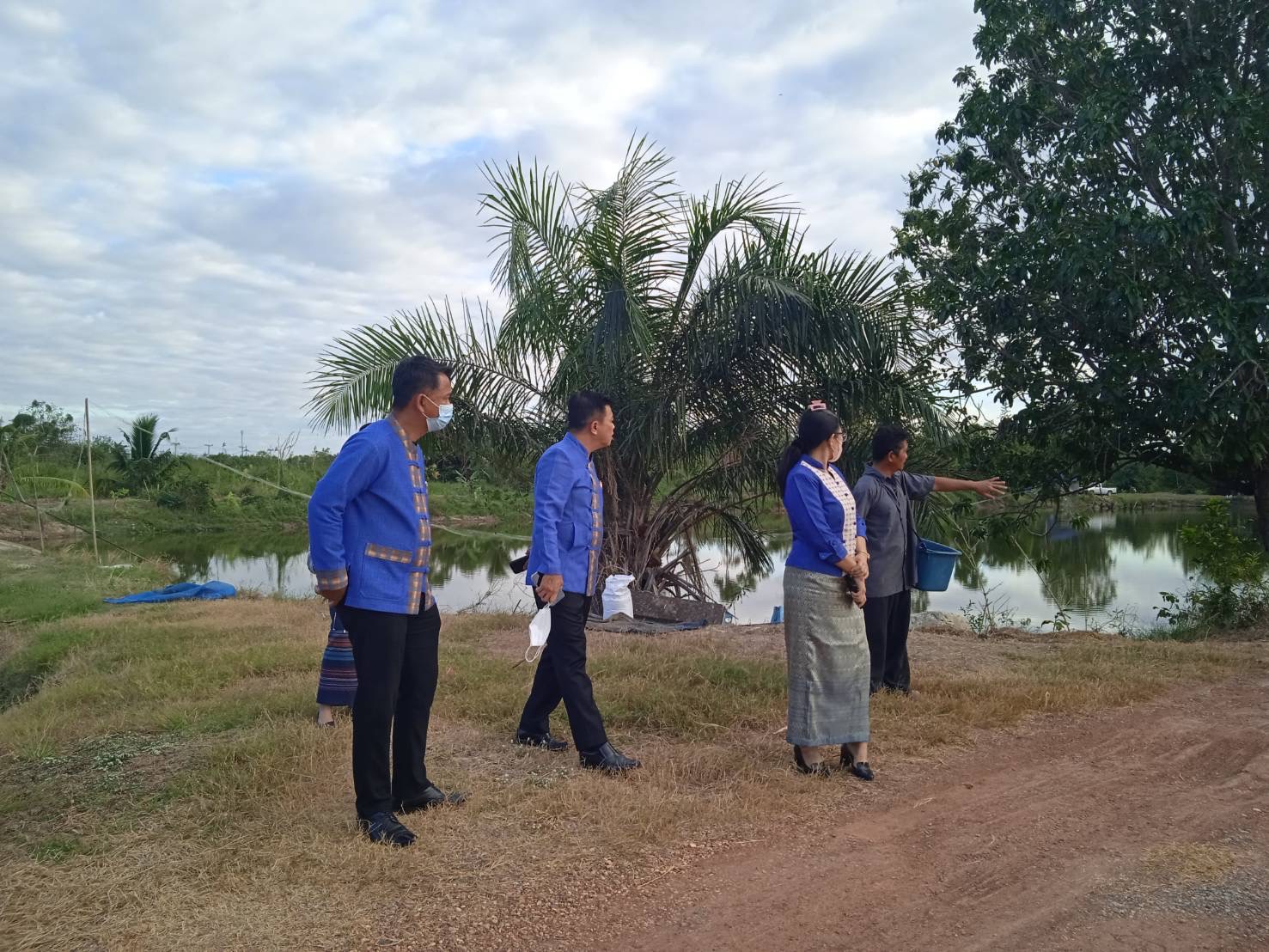 ?? พช.ฉะเชิงเทรา ติดตามความก้าวหน้าโครงการพัฒนาพื้นที่ต้นแบบการพัฒนาคุณภาพชีวิตตามหลักทฤษฎีใหม่ ประยุกต์สู่ “โคก หนอง นา โมเดล”