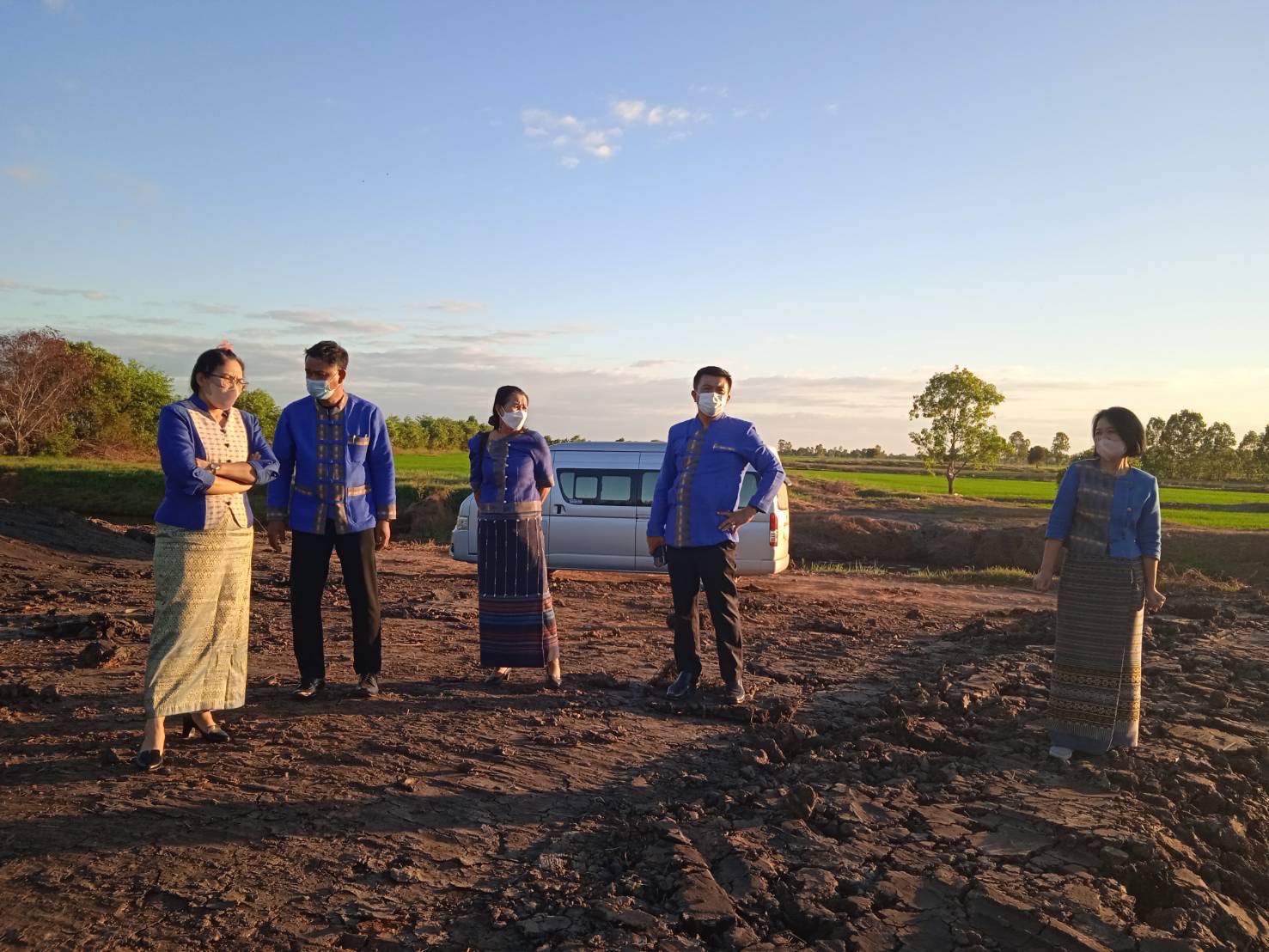 ?? พช.ฉะเชิงเทรา ติดตามความก้าวหน้าโครงการพัฒนาพื้นที่ต้นแบบการพัฒนาคุณภาพชีวิตตามหลักทฤษฎีใหม่ ประยุกต์สู่ “โคก หนอง นา โมเดล”