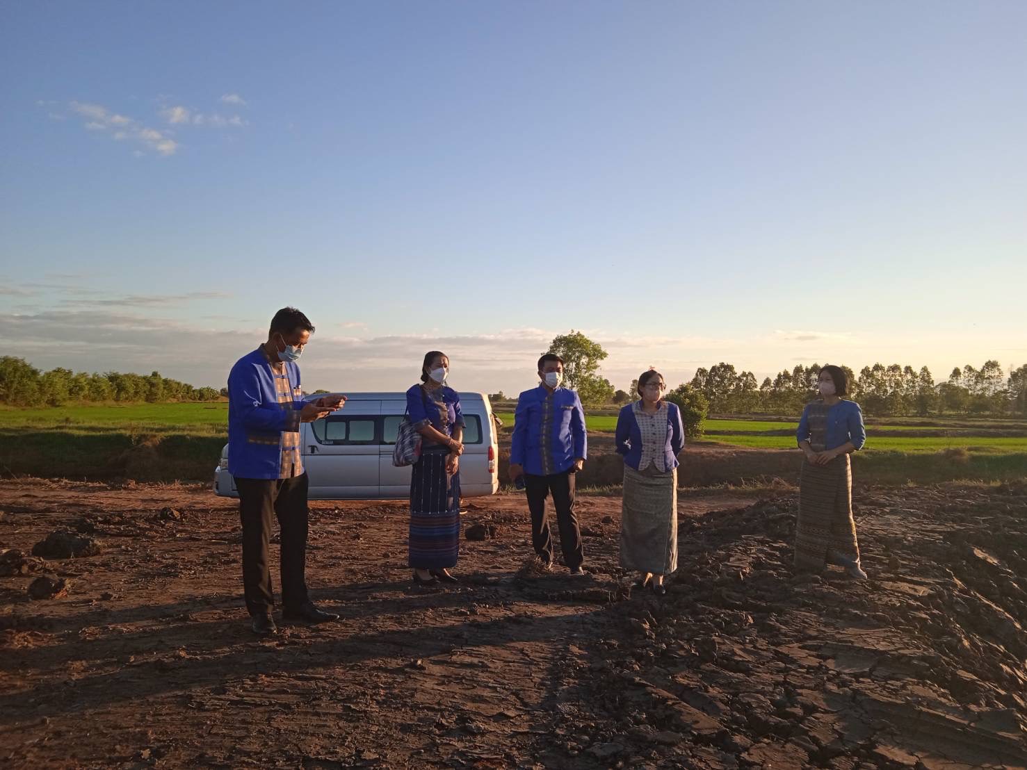 ?? พช.ฉะเชิงเทรา ติดตามความก้าวหน้าโครงการพัฒนาพื้นที่ต้นแบบการพัฒนาคุณภาพชีวิตตามหลักทฤษฎีใหม่ ประยุกต์สู่ “โคก หนอง นา โมเดล”