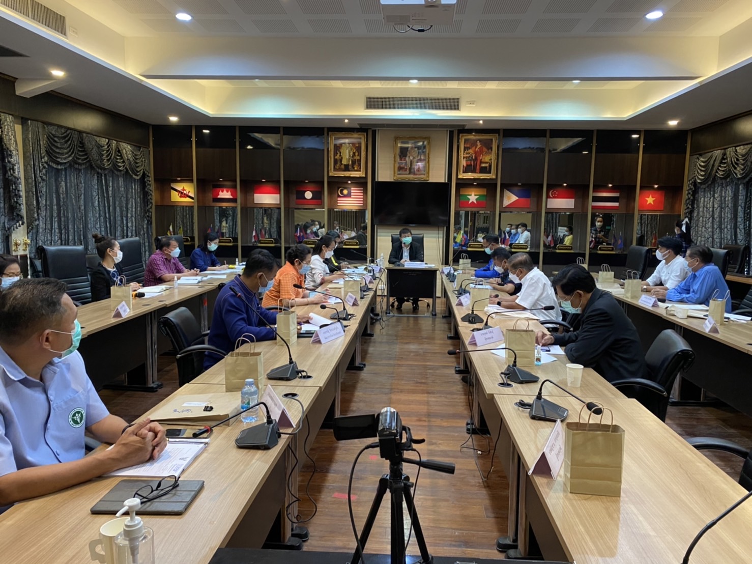 ??พช.ฉะเชิงเทรา ร่วมประชุมคณะกรรมการพนักงานเทศบาล (ก.ท.จ.)