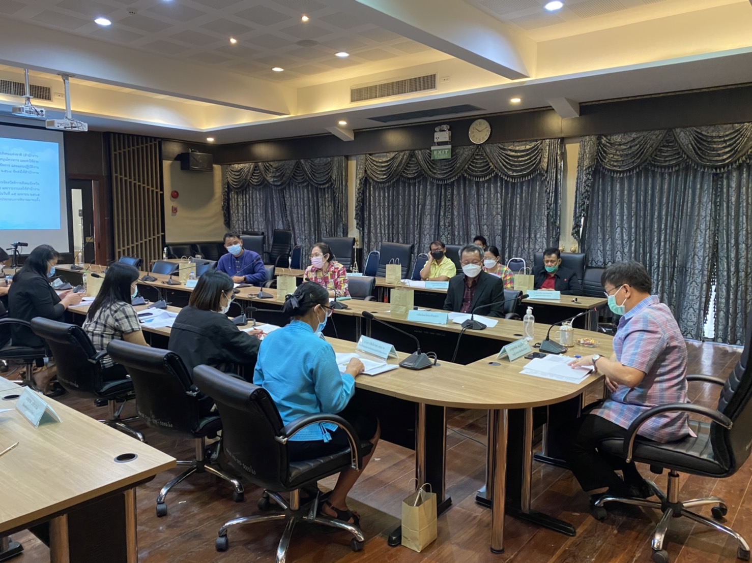 ??พช.ฉะเชิงเทรา ร่วมประชุมคณะอนุกรรมการบริหารกองทุนส่งเสริมการจัดสวัสดิการสังคมจังหวัดฉะเชิงเทรา ครั้งที่ 1/2565