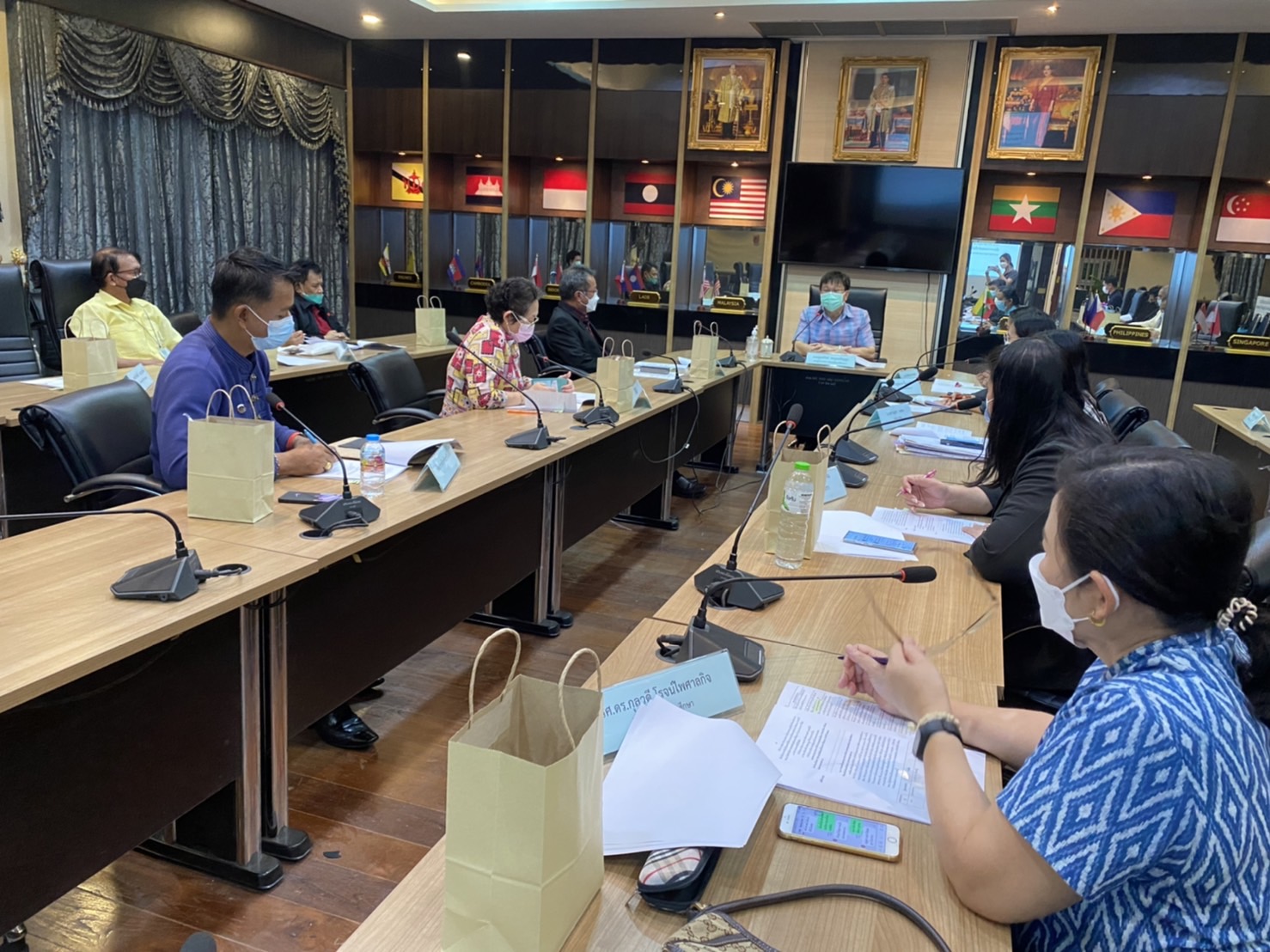 ??พช.ฉะเชิงเทรา ร่วมประชุมคณะอนุกรรมการบริหารกองทุนส่งเสริมการจัดสวัสดิการสังคมจังหวัดฉะเชิงเทรา ครั้งที่ 1/2565