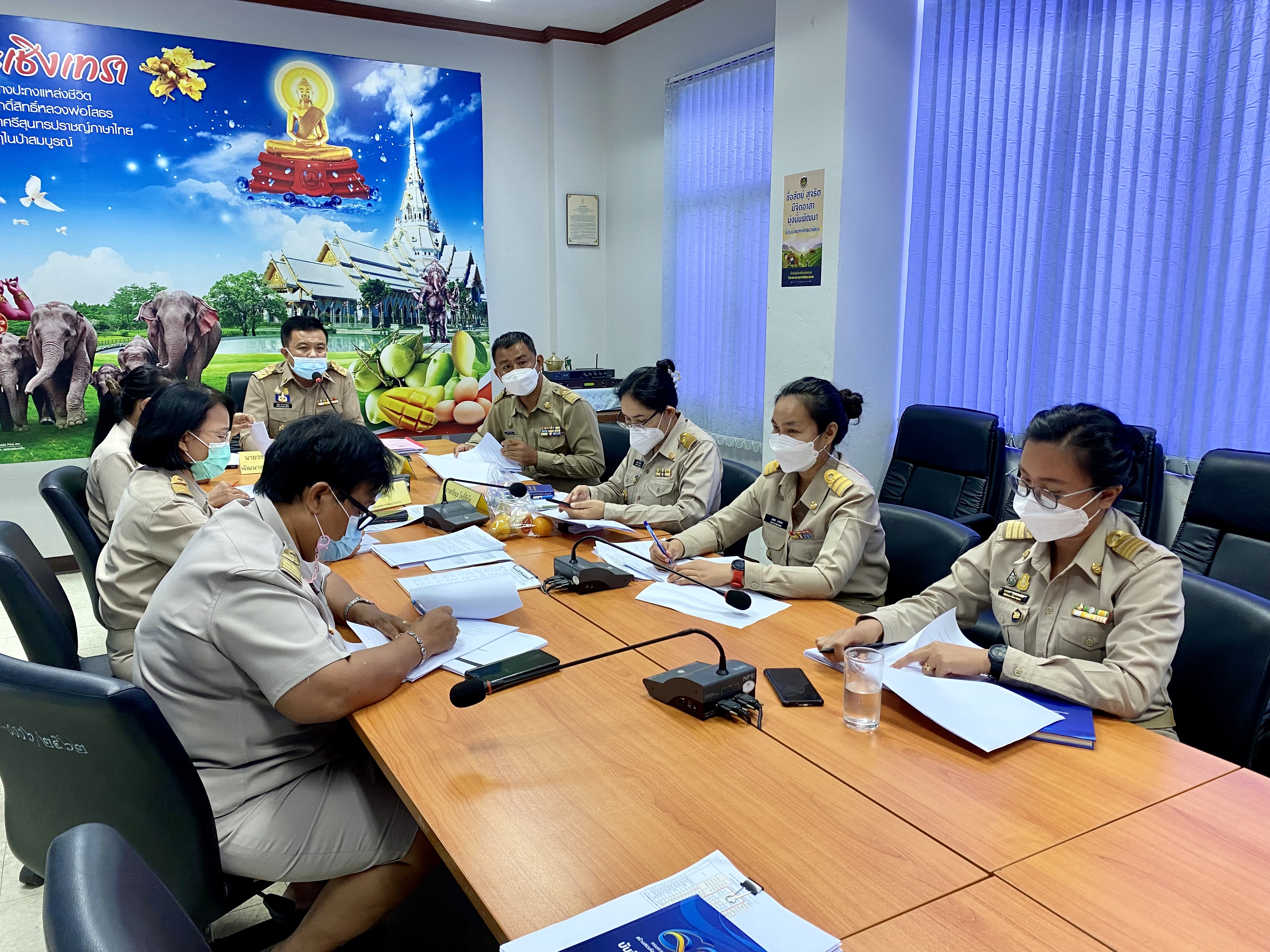 ???พช.ฉะเชิงเทรา ประชุมผู้บริหาร นักวิชาการพัฒนาชุมชน และเจ้าหน้าที่พัฒนาชุมชนจังหวัดฉะเชิงเทรา ครั้งที่ 1/2565 ประจำเดือนมกราคม 2565 ผ่านระบบ Zoom Cloud Meetings