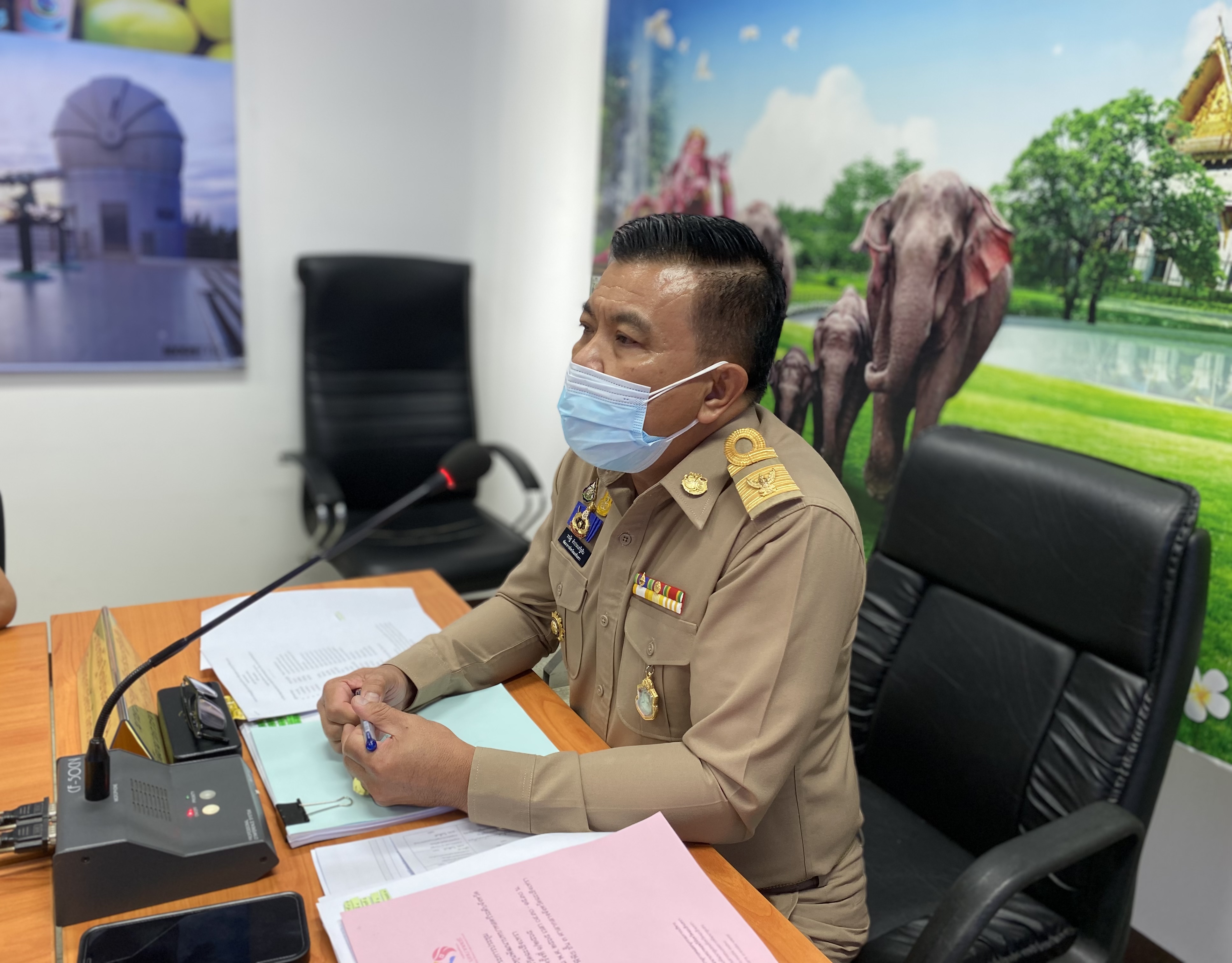 ???พช.ฉะเชิงเทรา ประชุมผู้บริหาร นักวิชาการพัฒนาชุมชน และเจ้าหน้าที่พัฒนาชุมชนจังหวัดฉะเชิงเทรา ครั้งที่ 1/2565 ประจำเดือนมกราคม 2565 ผ่านระบบ Zoom Cloud Meetings