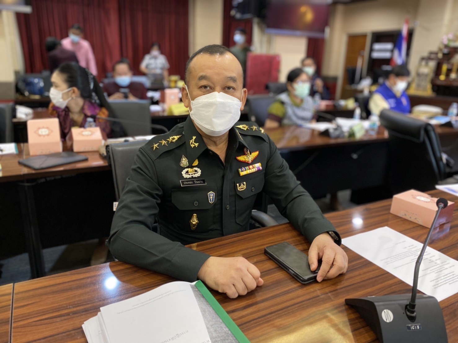 ???‍?‍?‍?พช.ฉะเชิงเทรา ประชุมคณะกรรมการบริหารศูนย์อำนวยการขจัดความยากจนและพัฒนาคนทุกช่วงวัยอย่างยั่งยืนตามหลักปรัชญาของเศรษฐกิจพอเพียงจังหวัดฉะเชิงเทราครั้งที่ 1/2565 และได้บันทึกข้อตกลงความร่วมมือ MOU ระหว่าง 28 หน่วยงาน