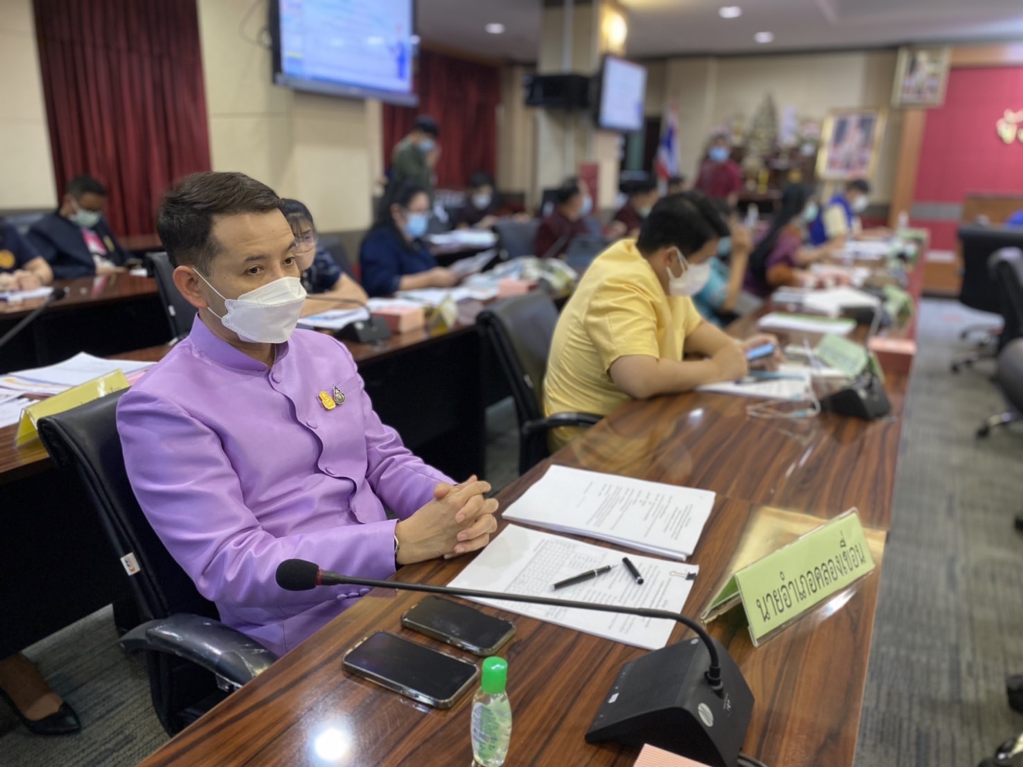 ???‍?‍?‍?พช.ฉะเชิงเทรา ประชุมคณะกรรมการบริหารศูนย์อำนวยการขจัดความยากจนและพัฒนาคนทุกช่วงวัยอย่างยั่งยืนตามหลักปรัชญาของเศรษฐกิจพอเพียงจังหวัดฉะเชิงเทราครั้งที่ 1/2565 และได้บันทึกข้อตกลงความร่วมมือ MOU ระหว่าง 28 หน่วยงาน