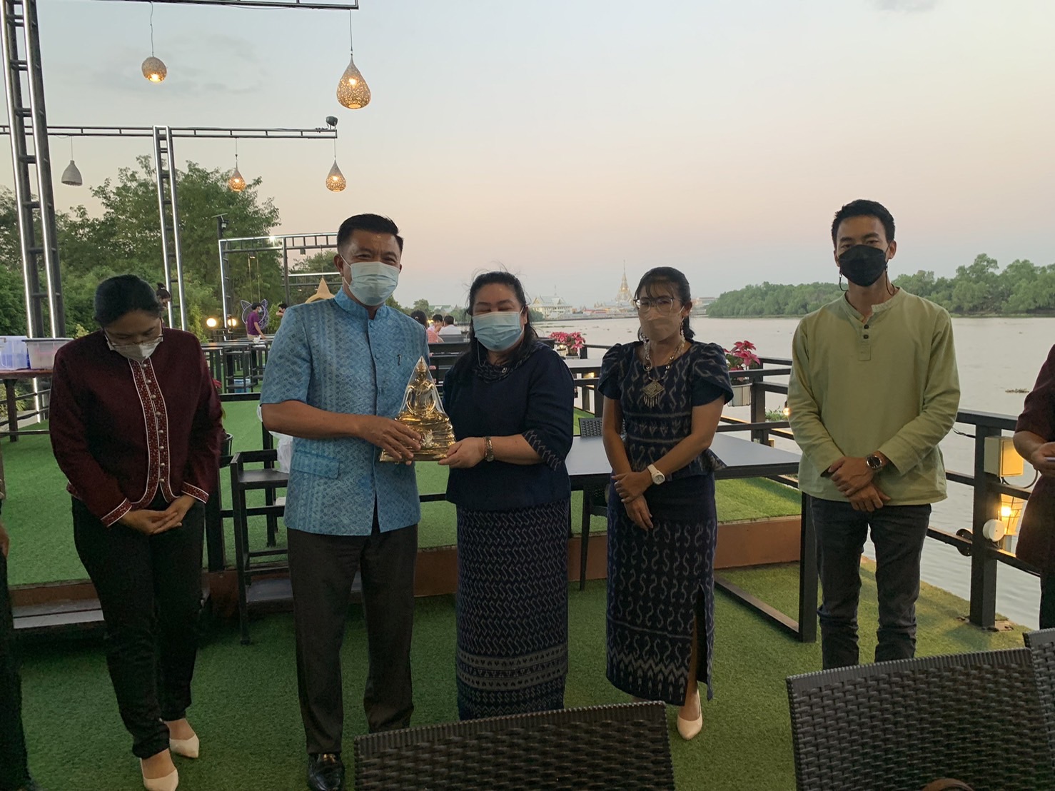 ??พช.ฉะเชิงเทรา ร่วมแสดงความยินดีข้าราชการโยกย้ายไปดำรงตำแหน่งและปฏิบัติหน้าที่ ณ สังกัดใหม่ ตามคำสั่งกรมการพัฒนาชุมชน