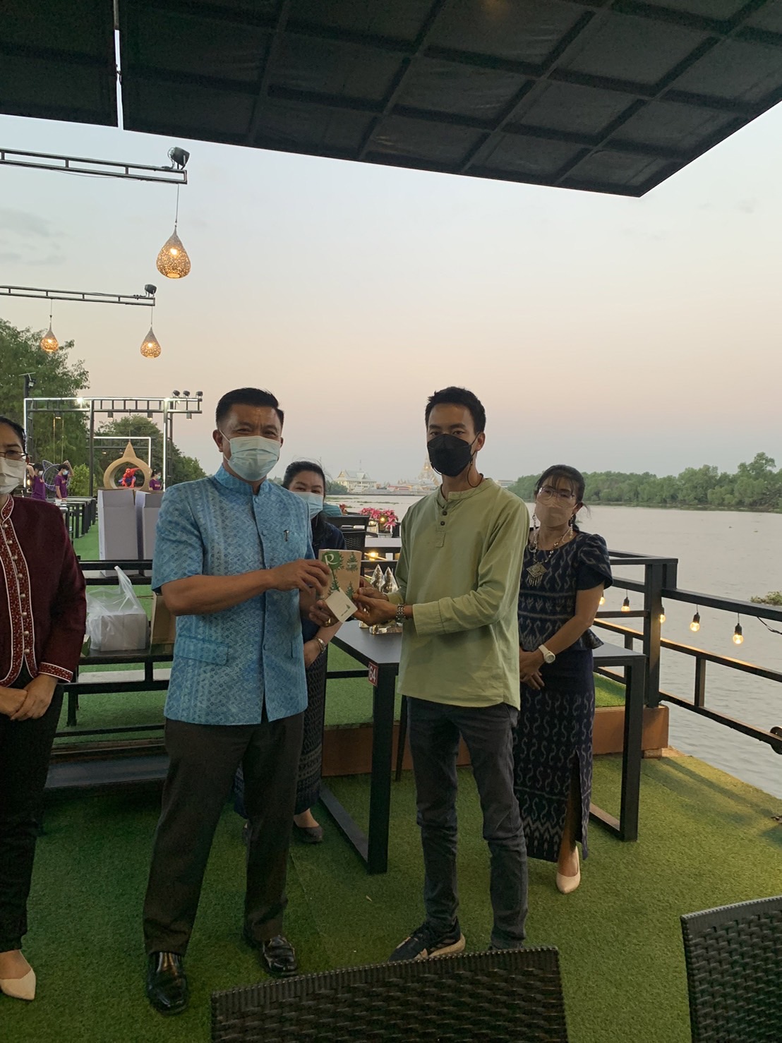 ??พช.ฉะเชิงเทรา ร่วมแสดงความยินดีข้าราชการโยกย้ายไปดำรงตำแหน่งและปฏิบัติหน้าที่ ณ สังกัดใหม่ ตามคำสั่งกรมการพัฒนาชุมชน