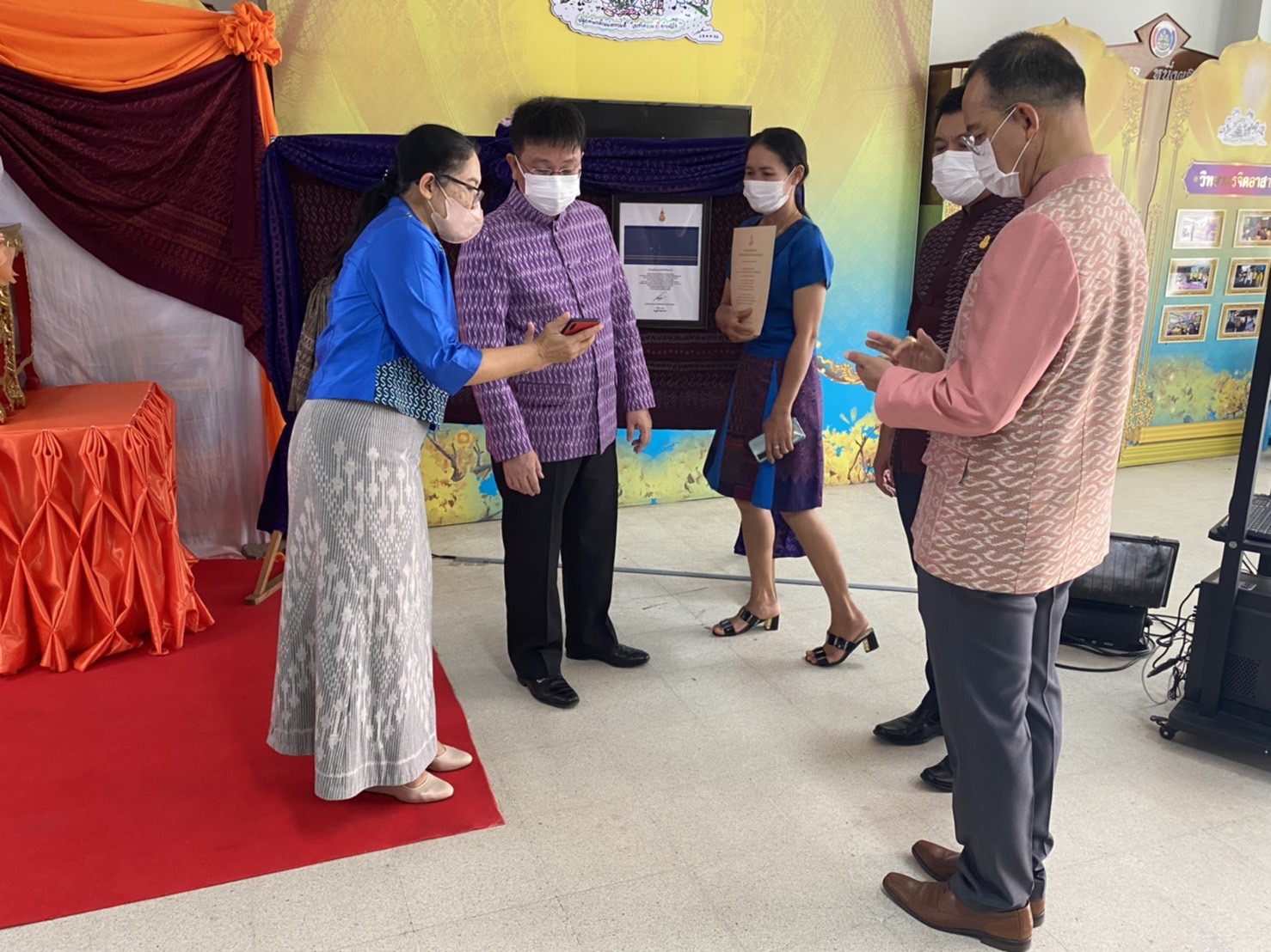 ???พช.ฉะเชิงเทรา ร่วมกิจกรรมเฉลิมพระเกียรติเนื่องในโอกาสวันคล้ายวันประสูติสมเด็จพระเจ้าลูกเธอเจ้าฟ้าสิริวัณณวรี นารีรัตนราชกัญญา